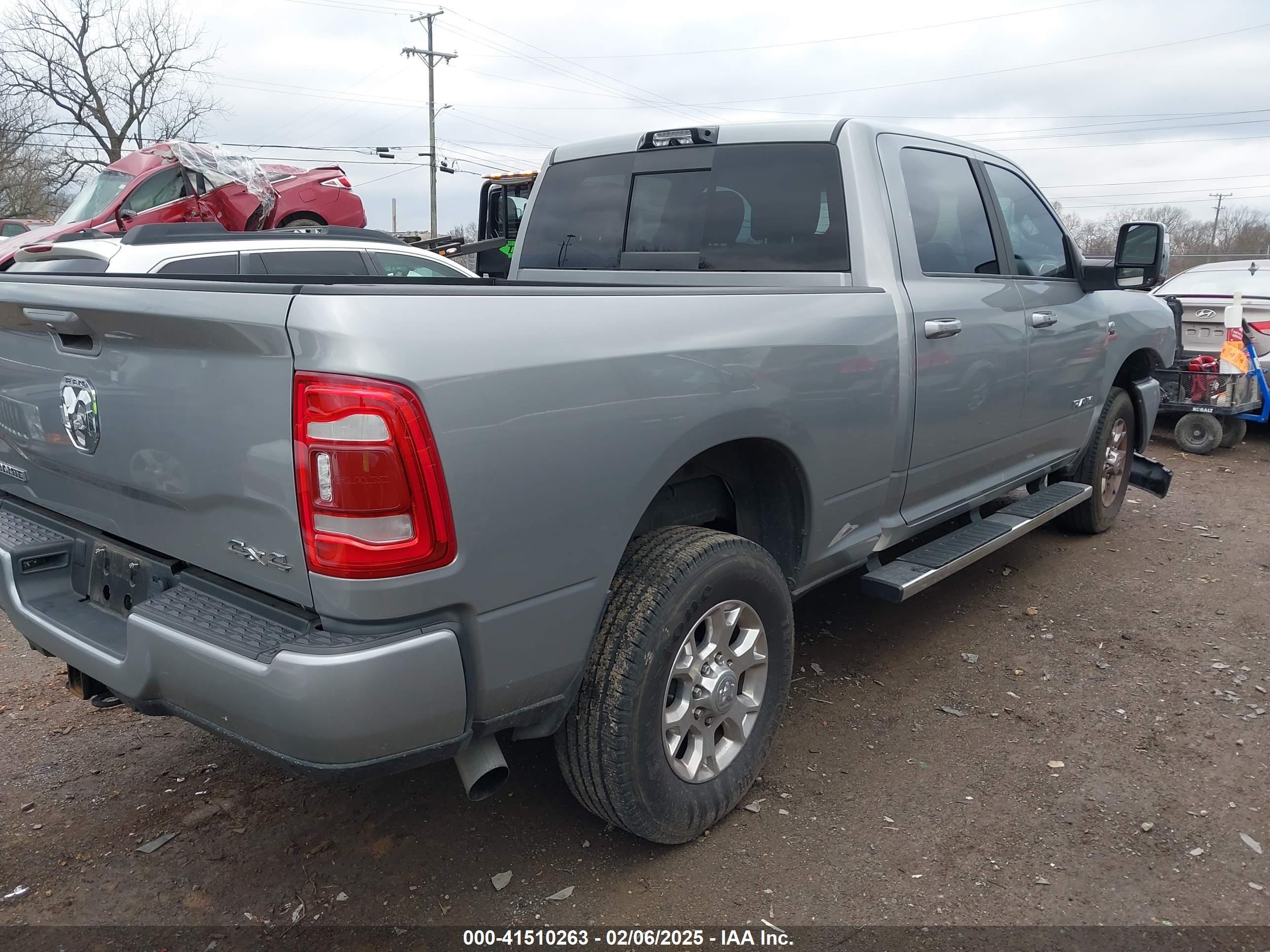 RAM 2500 image 4