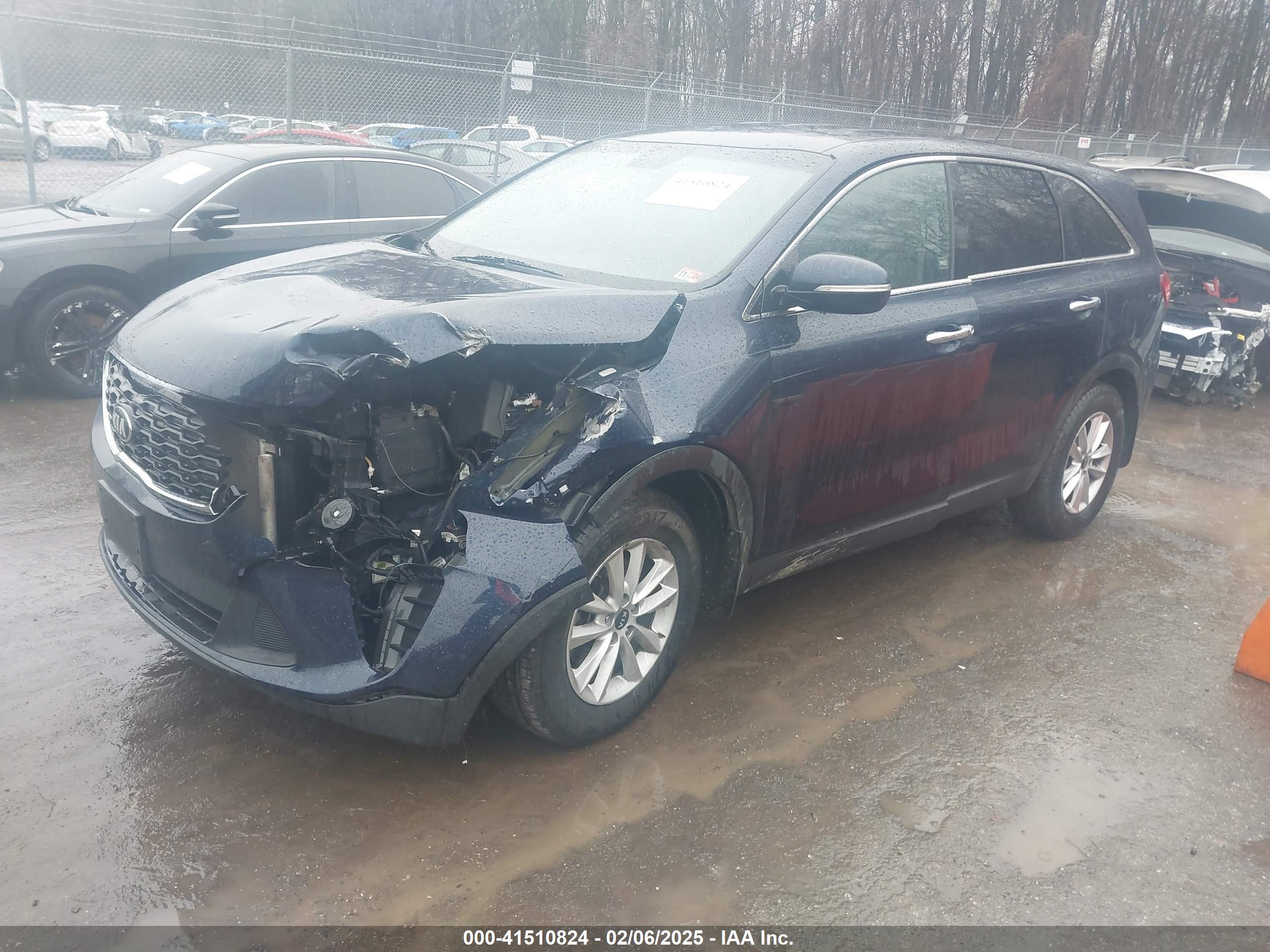 KIA SORENTO image 2