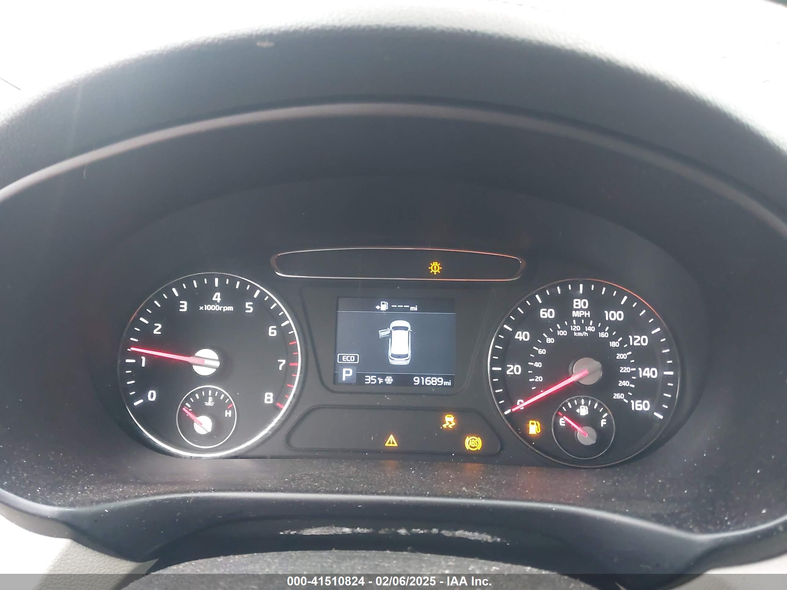 KIA SORENTO image 7