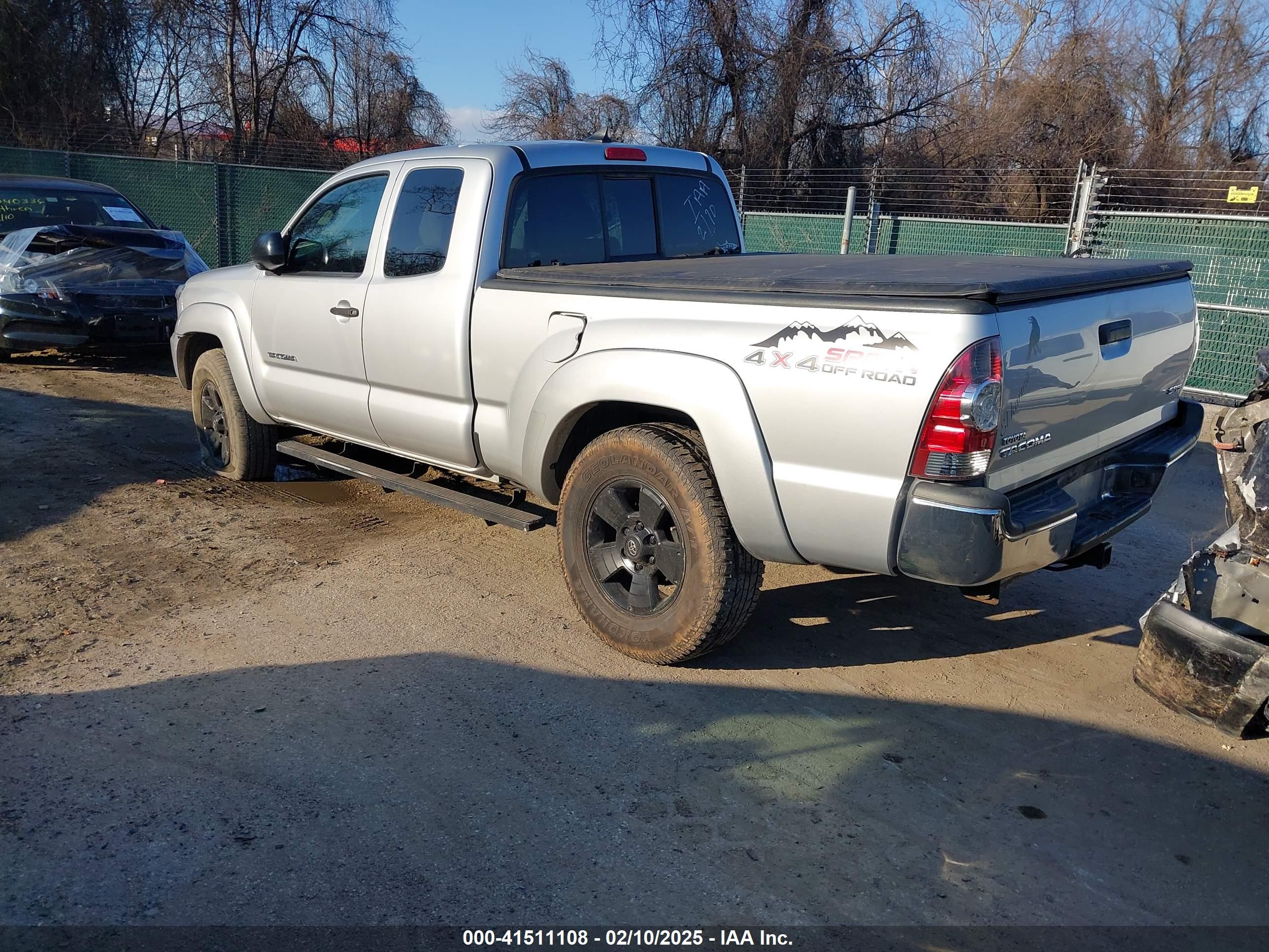 TOYOTA TACOMA image 3