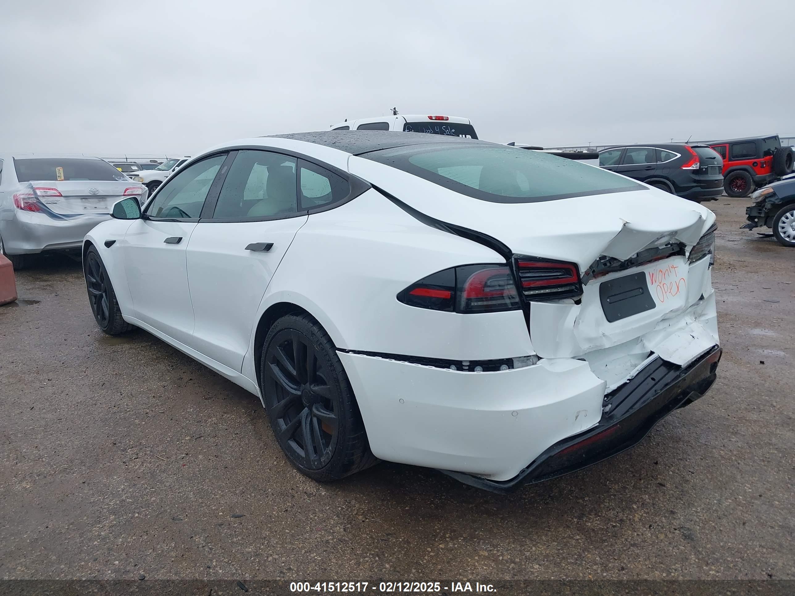 TESLA MODEL image 3