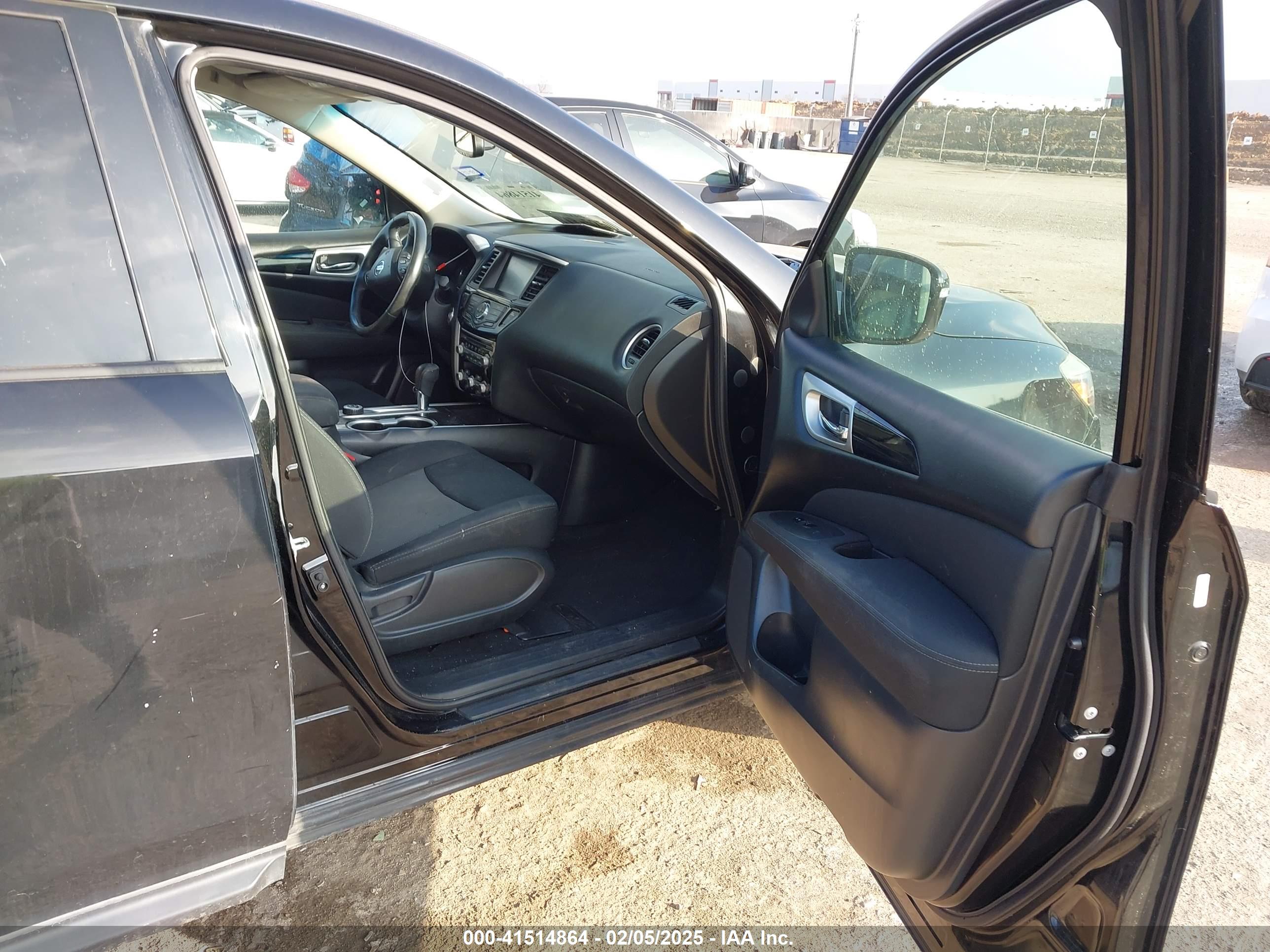 NISSAN PATHFINDER image 5
