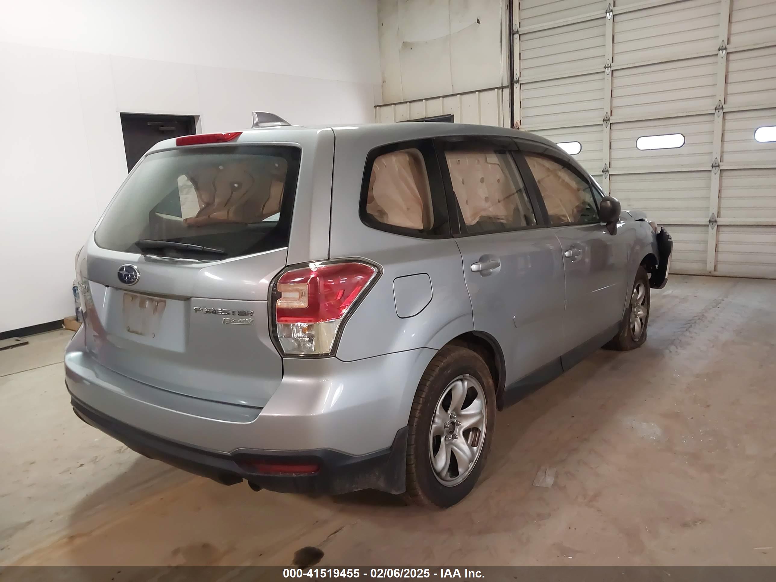 SUBARU FORESTER image 4