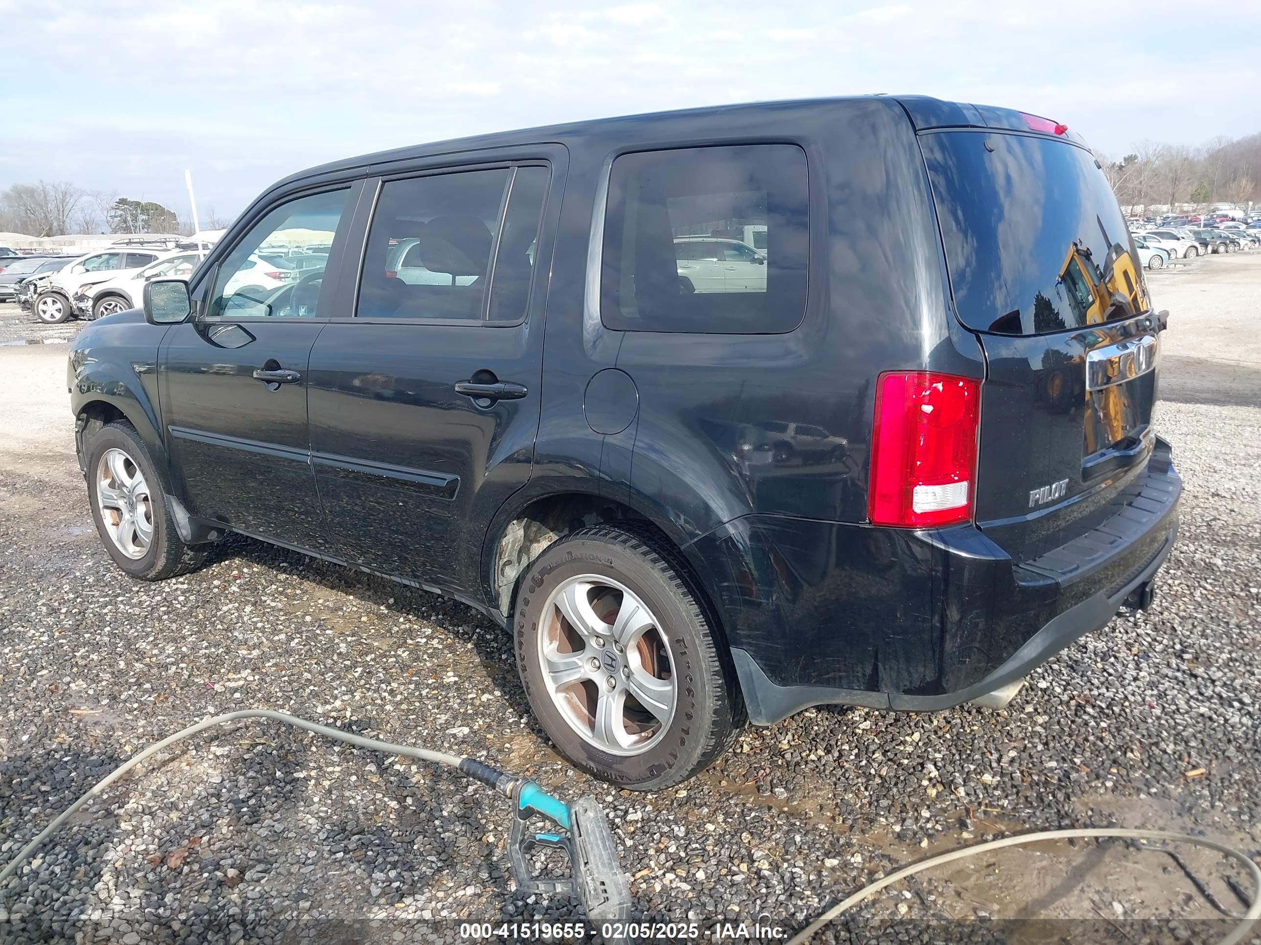 HONDA PILOT image 3