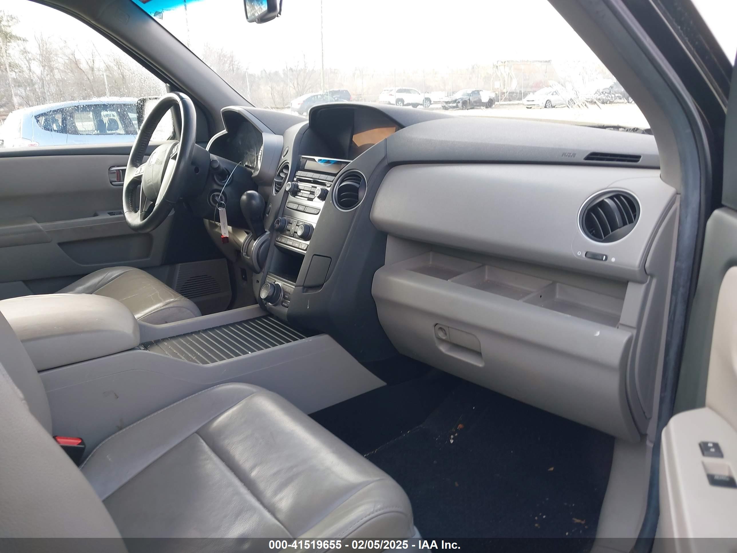 HONDA PILOT image 5