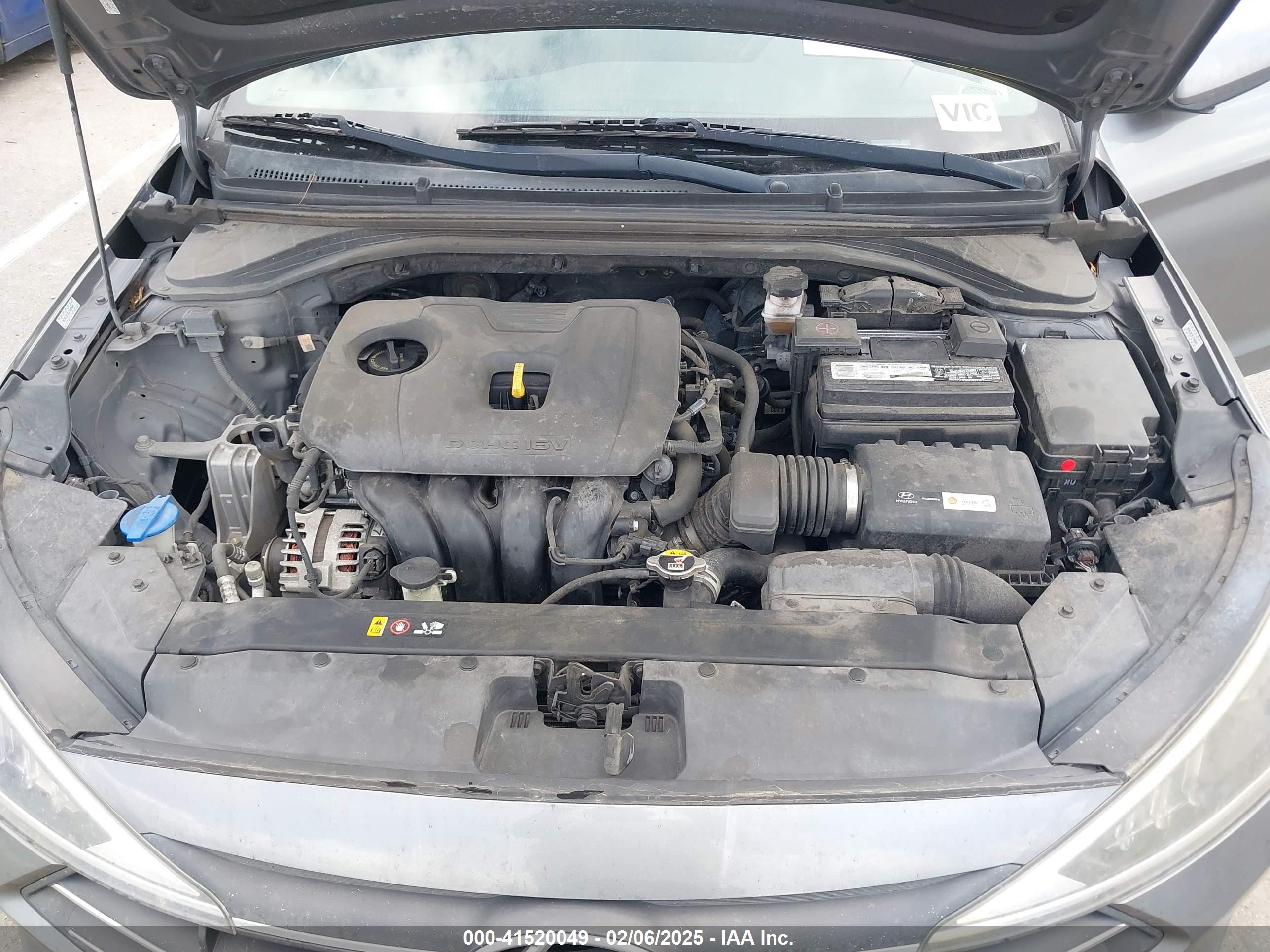 HYUNDAI ELANTRA image 10