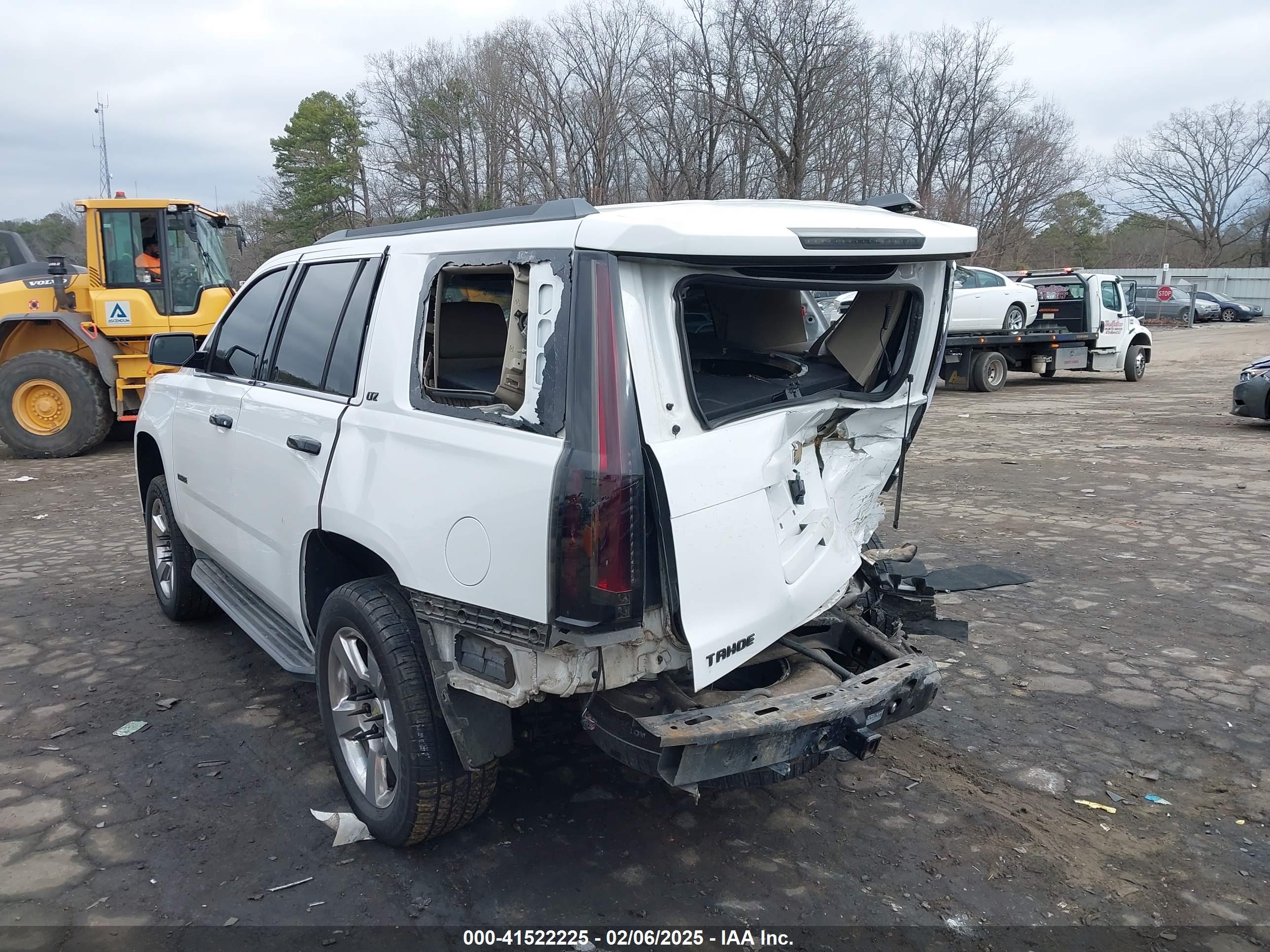 CHEVROLET TAHOE image 3