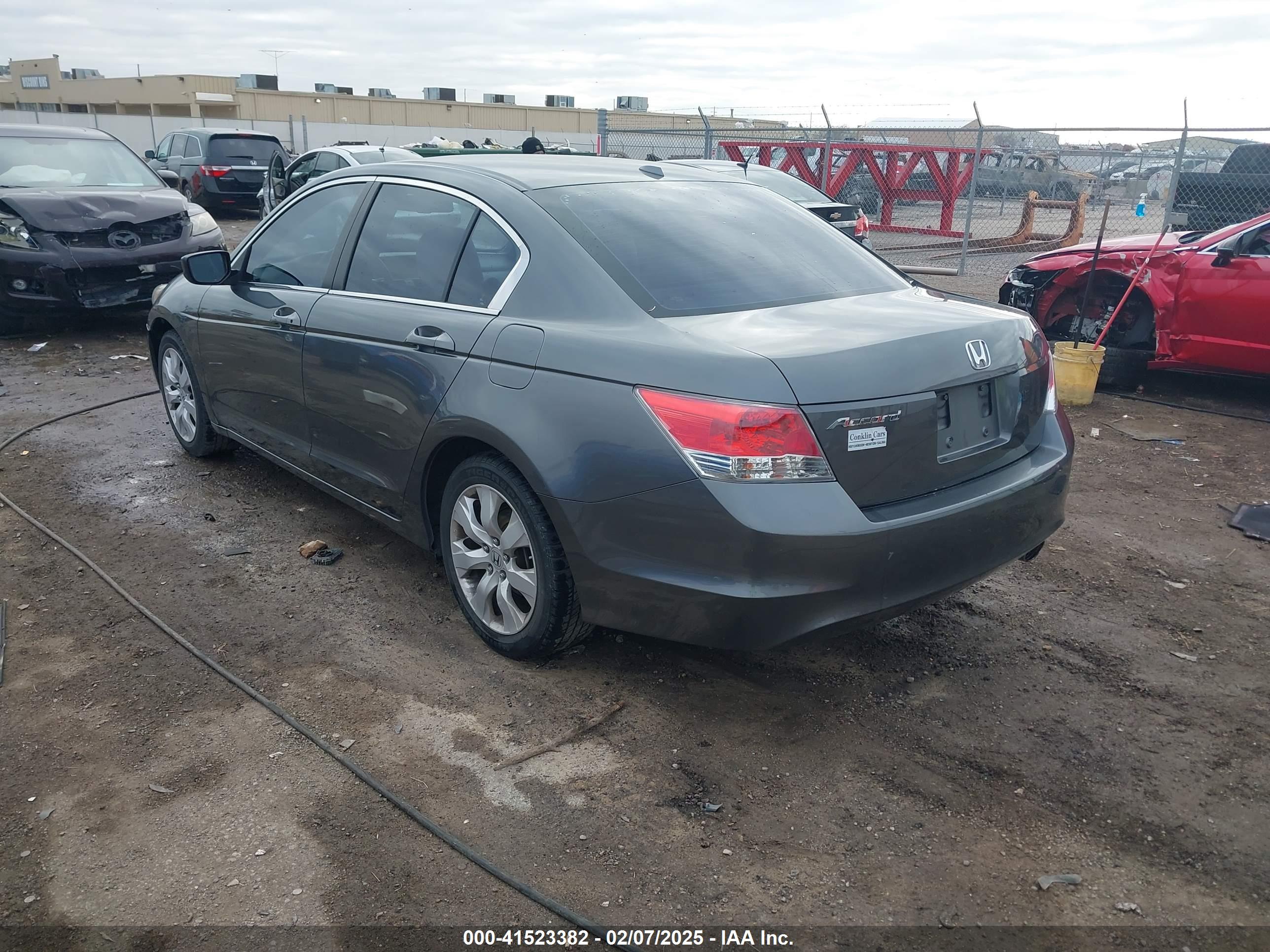 HONDA ACCORD image 3