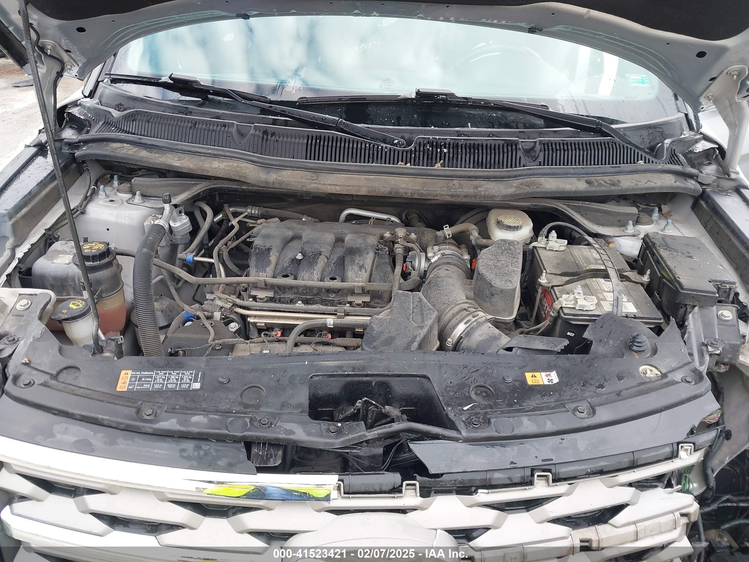 FORD EXPLORER image 10