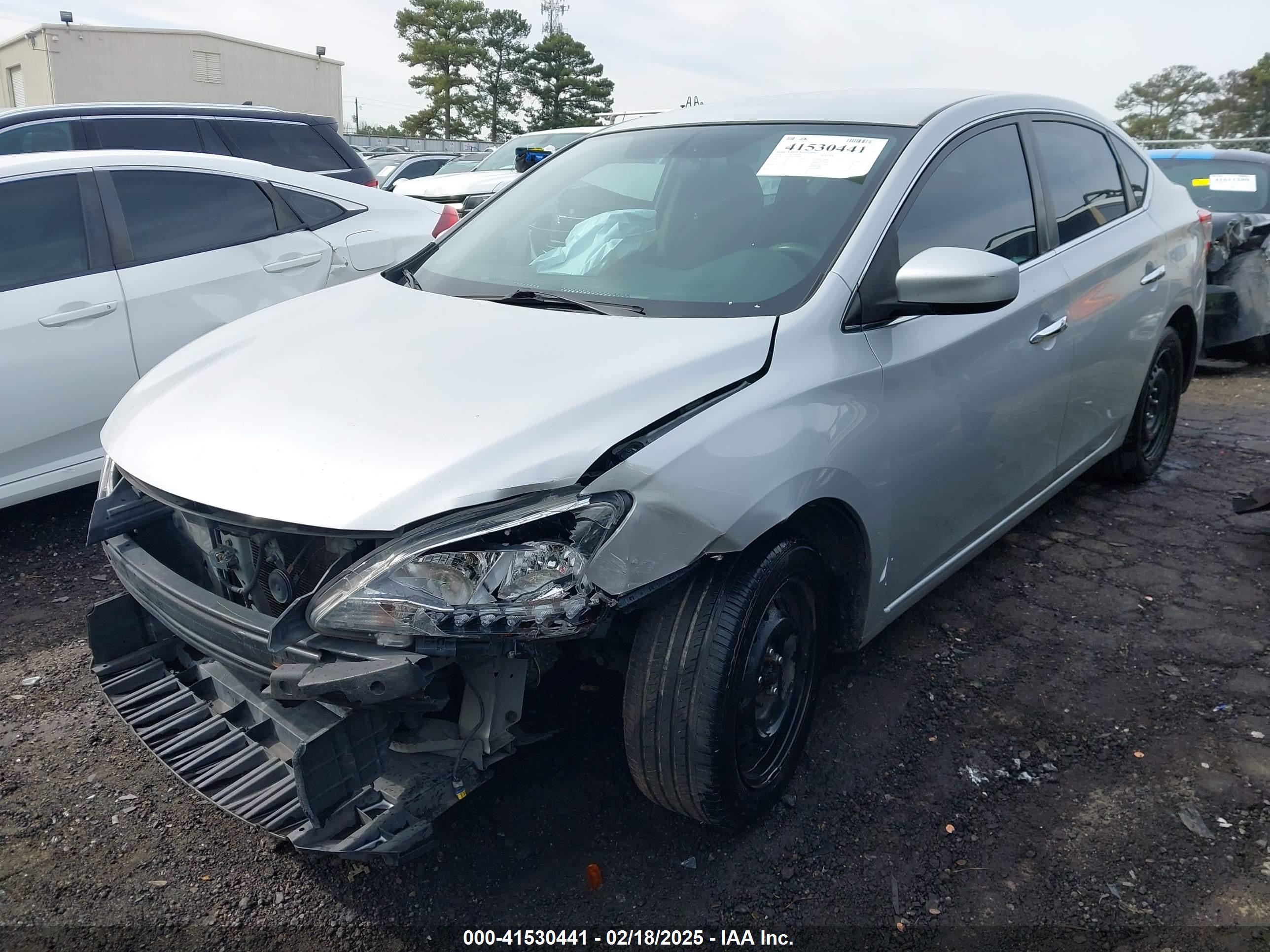 NISSAN SENTRA image 2