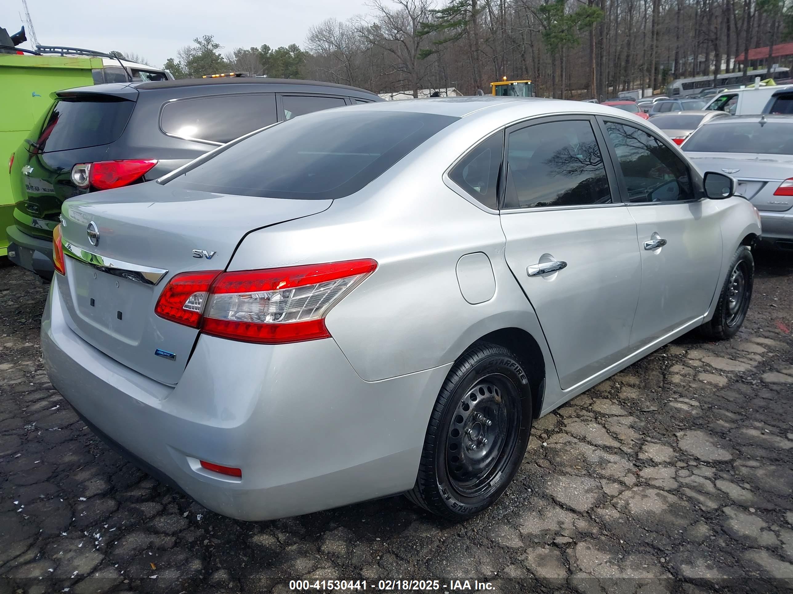 NISSAN SENTRA image 4