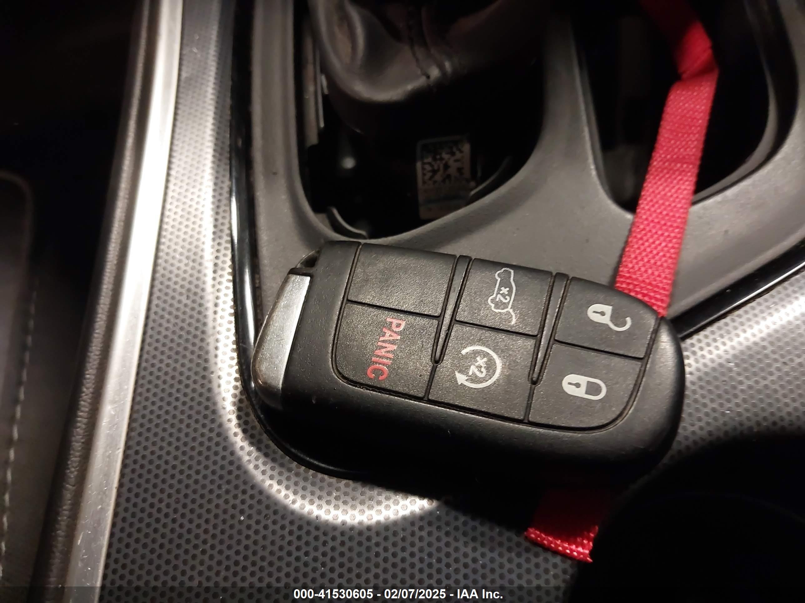 DODGE CHALLENGER image 11