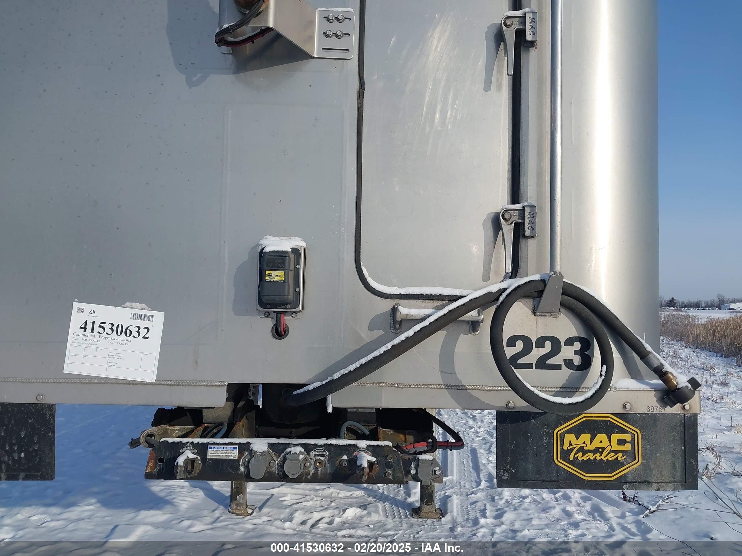 MAC TRAILER image 10
