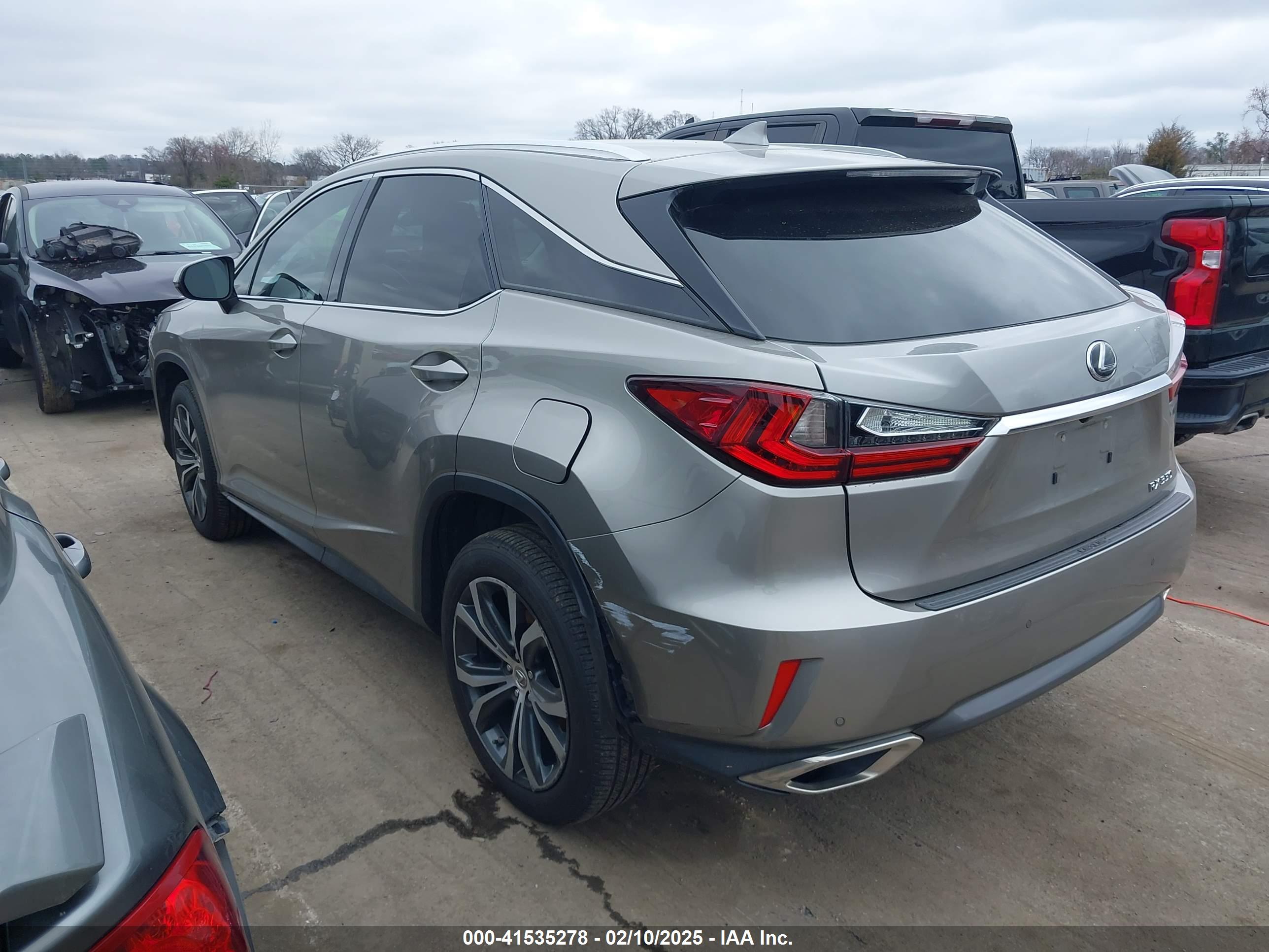 LEXUS RX image 3
