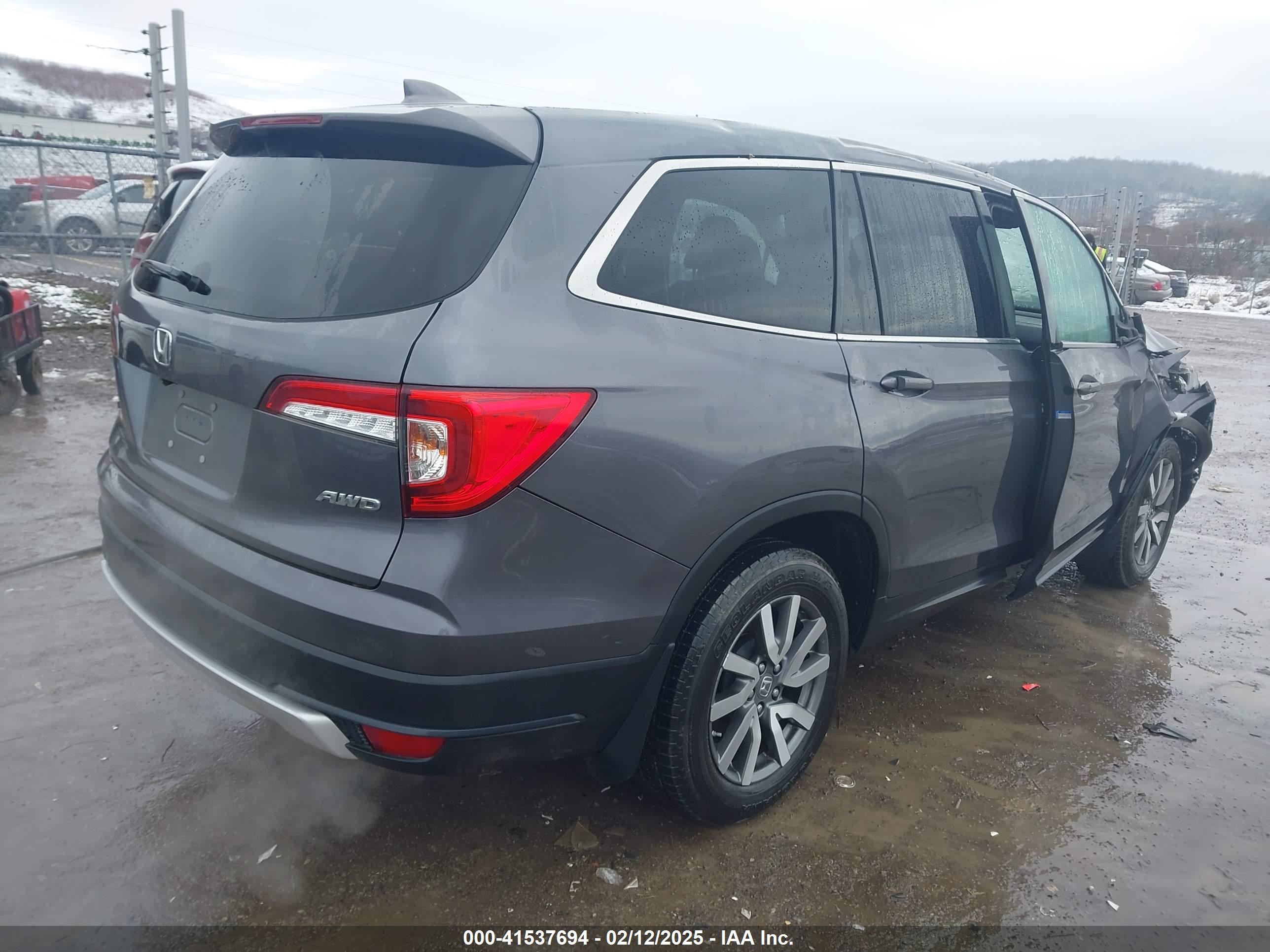 HONDA PILOT image 4