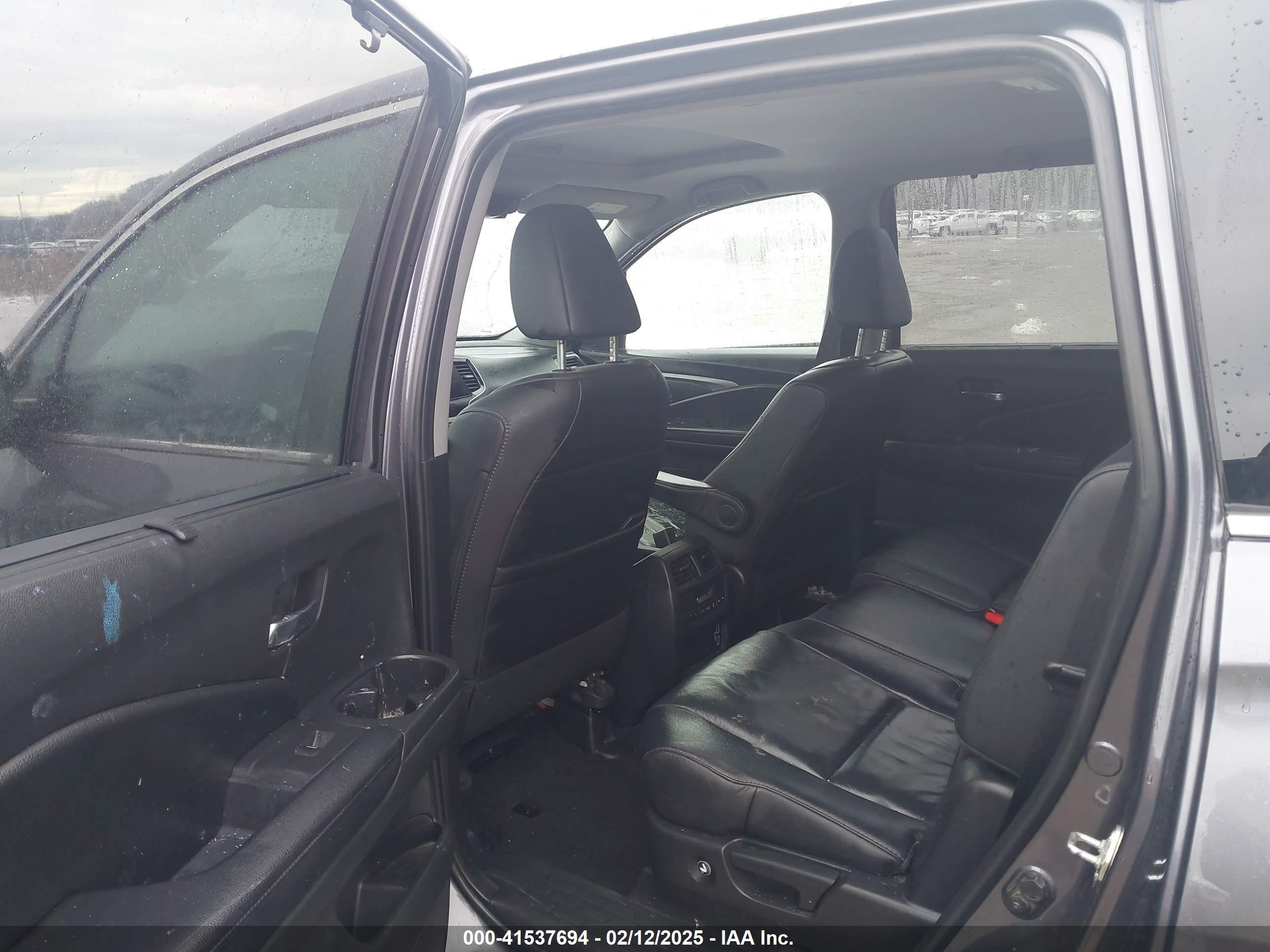 HONDA PILOT image 8