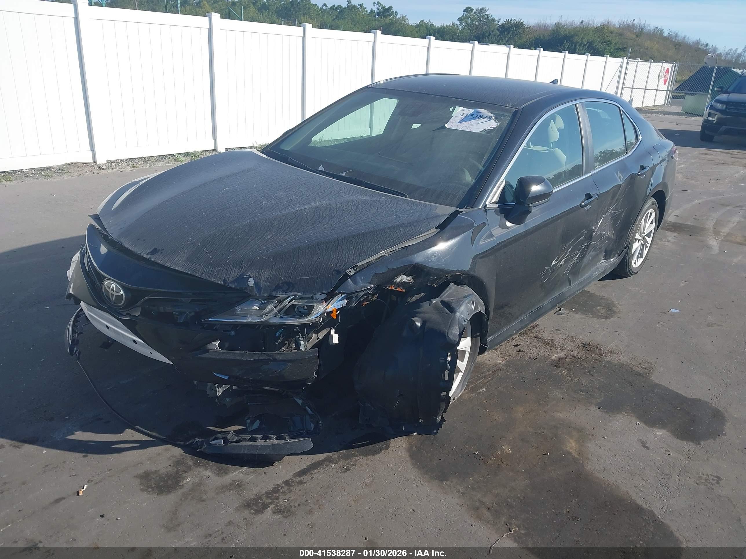 TOYOTA CAMRY image 6