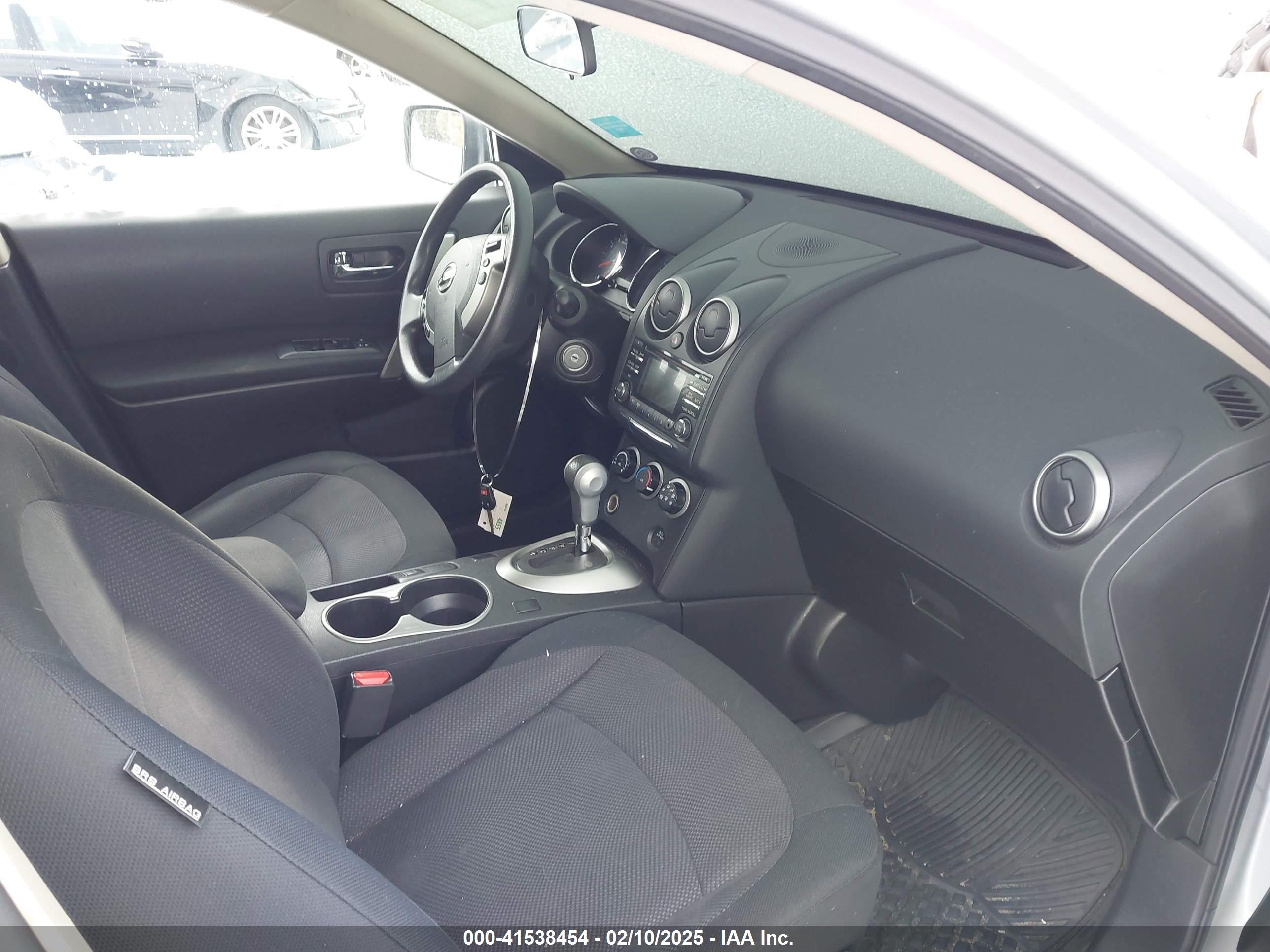 NISSAN ROGUE image 5