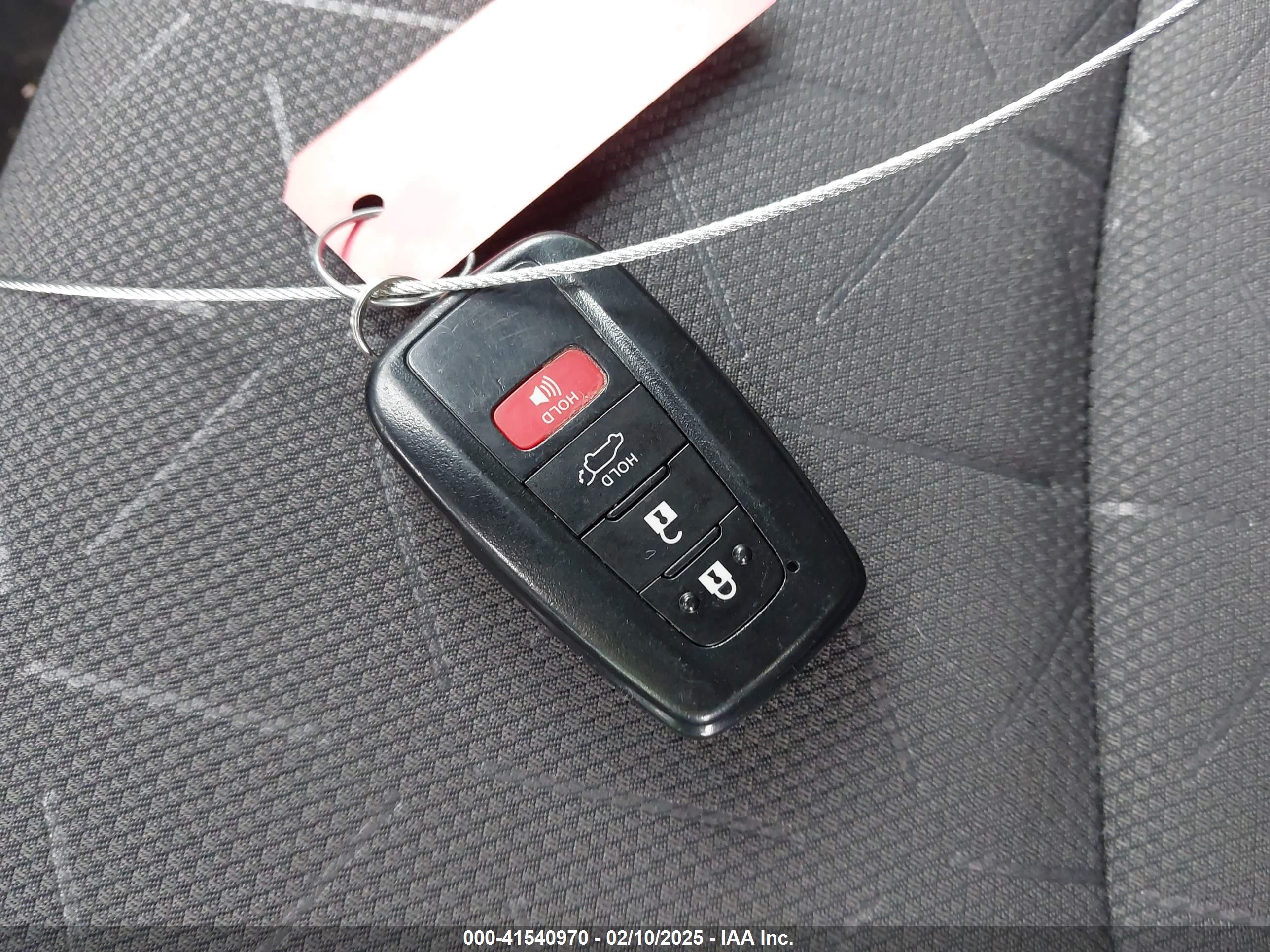 TOYOTA RAV4 image 11