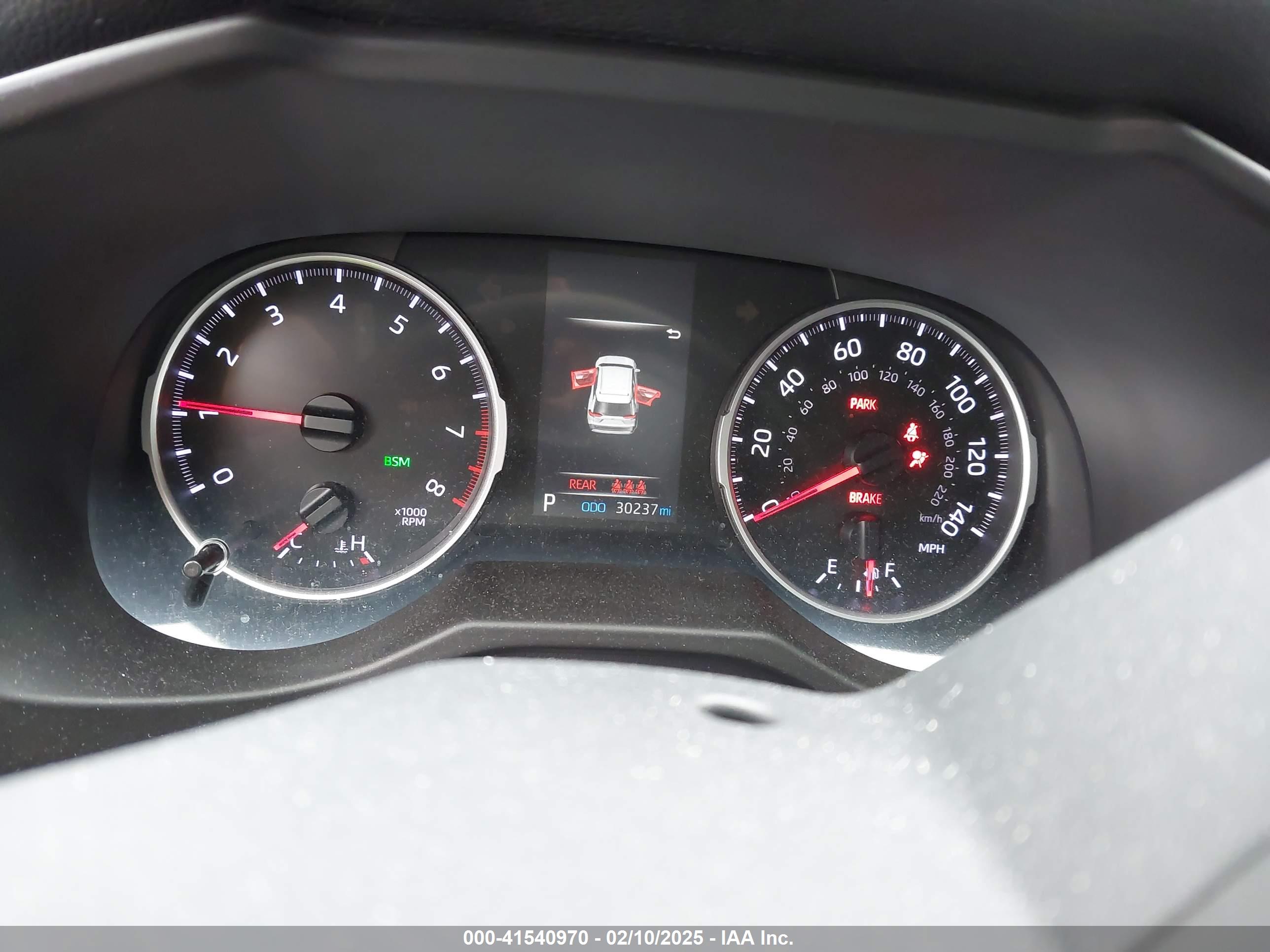 TOYOTA RAV4 image 7