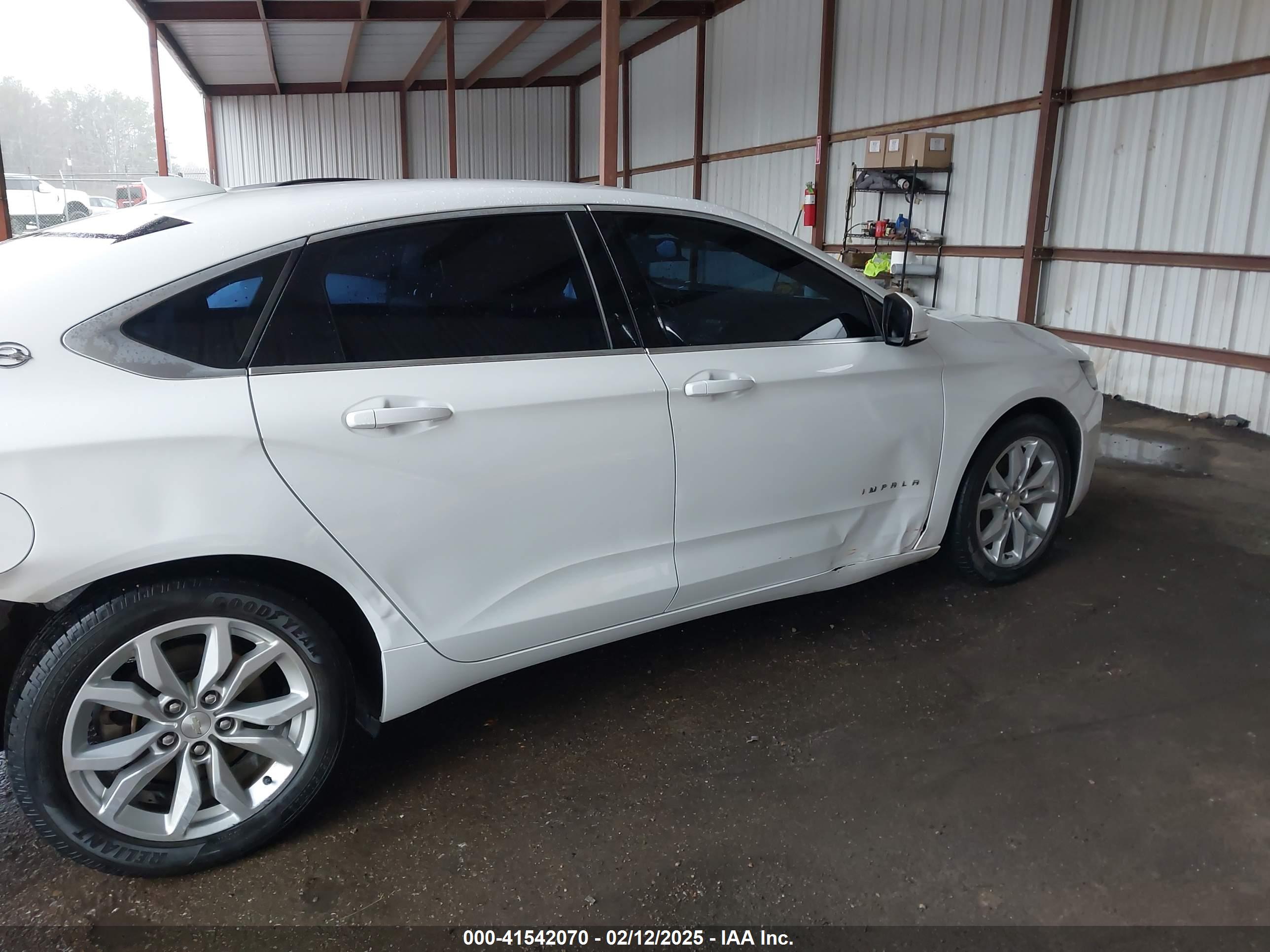 CHEVROLET IMPALA image 6