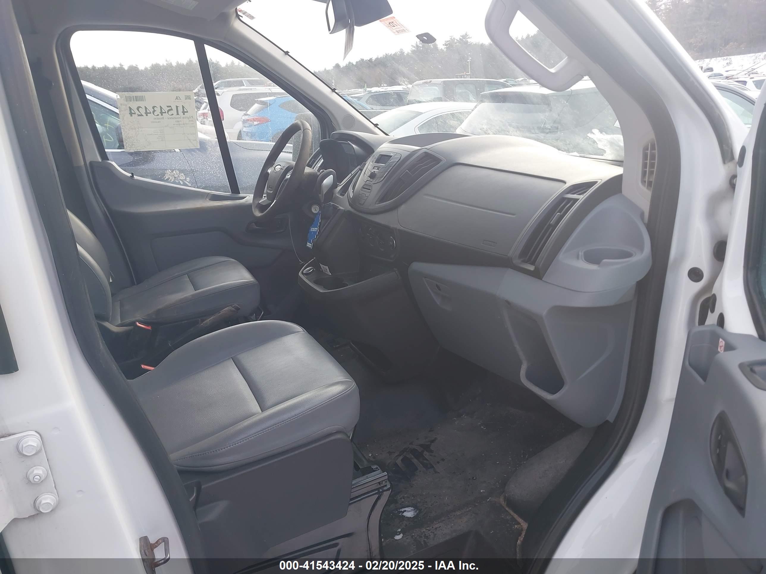 FORD TRANSIT-350 image 5