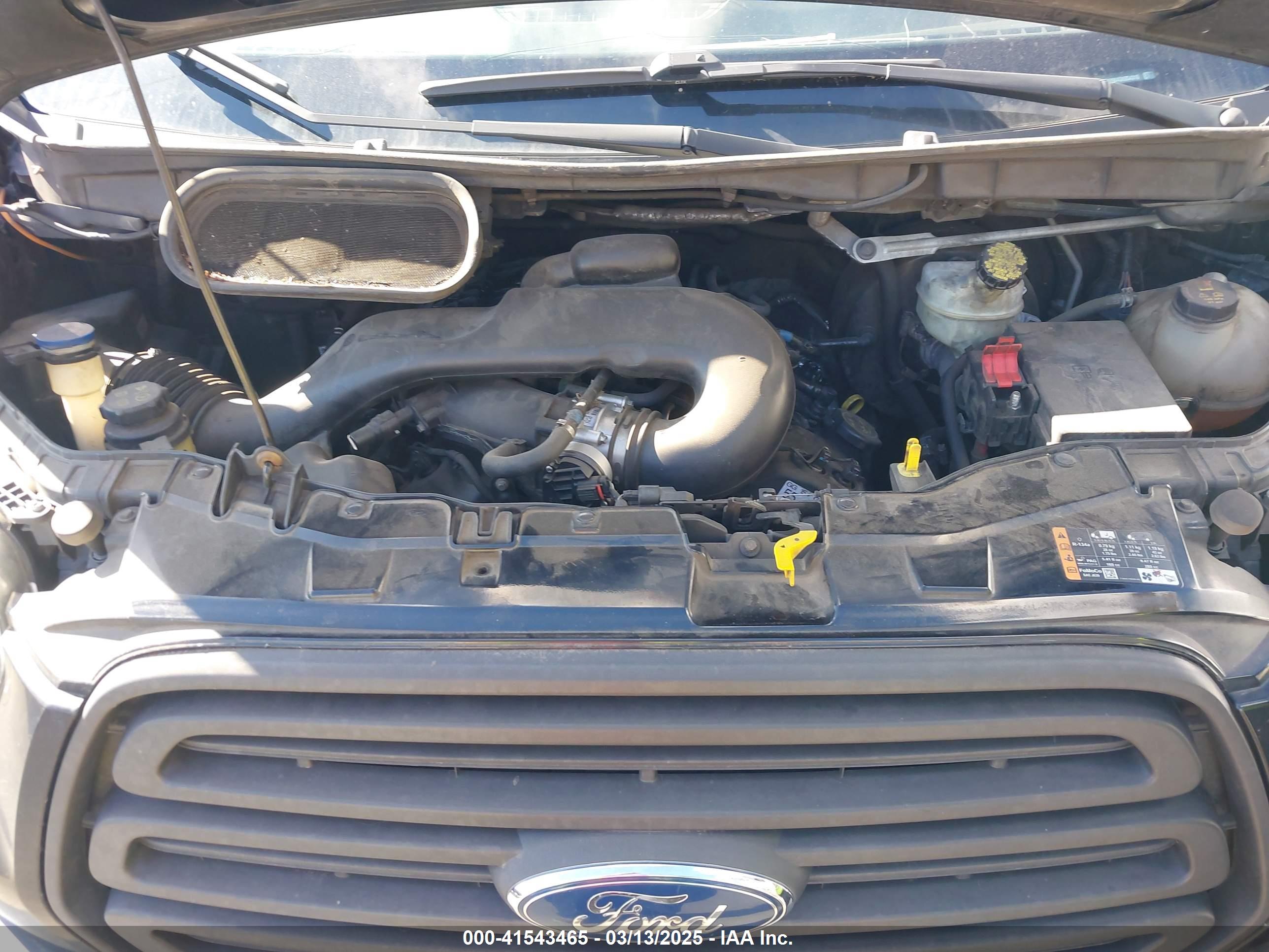 FORD TRANSIT-150 image 10