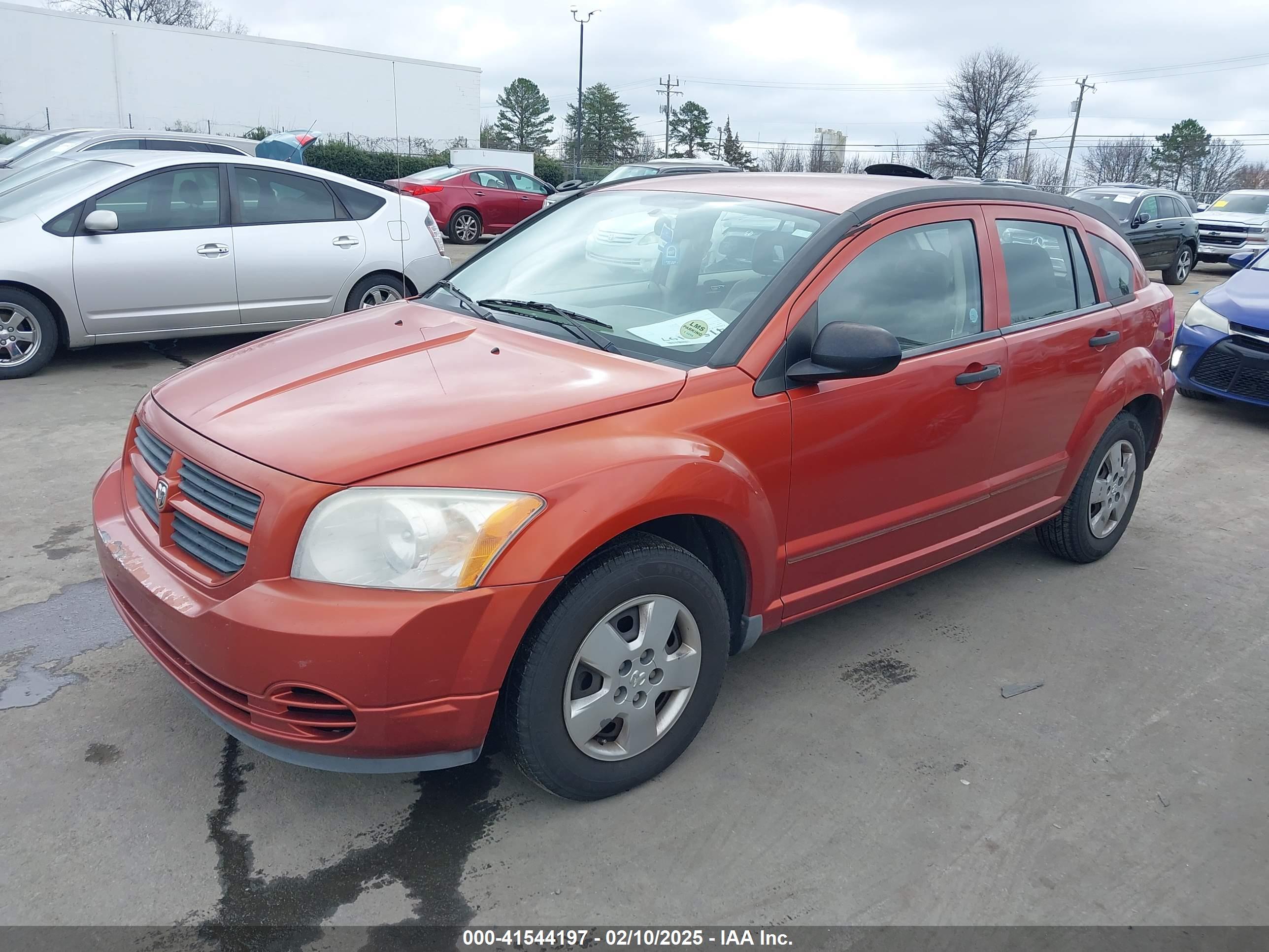 DODGE CALIBER image 2