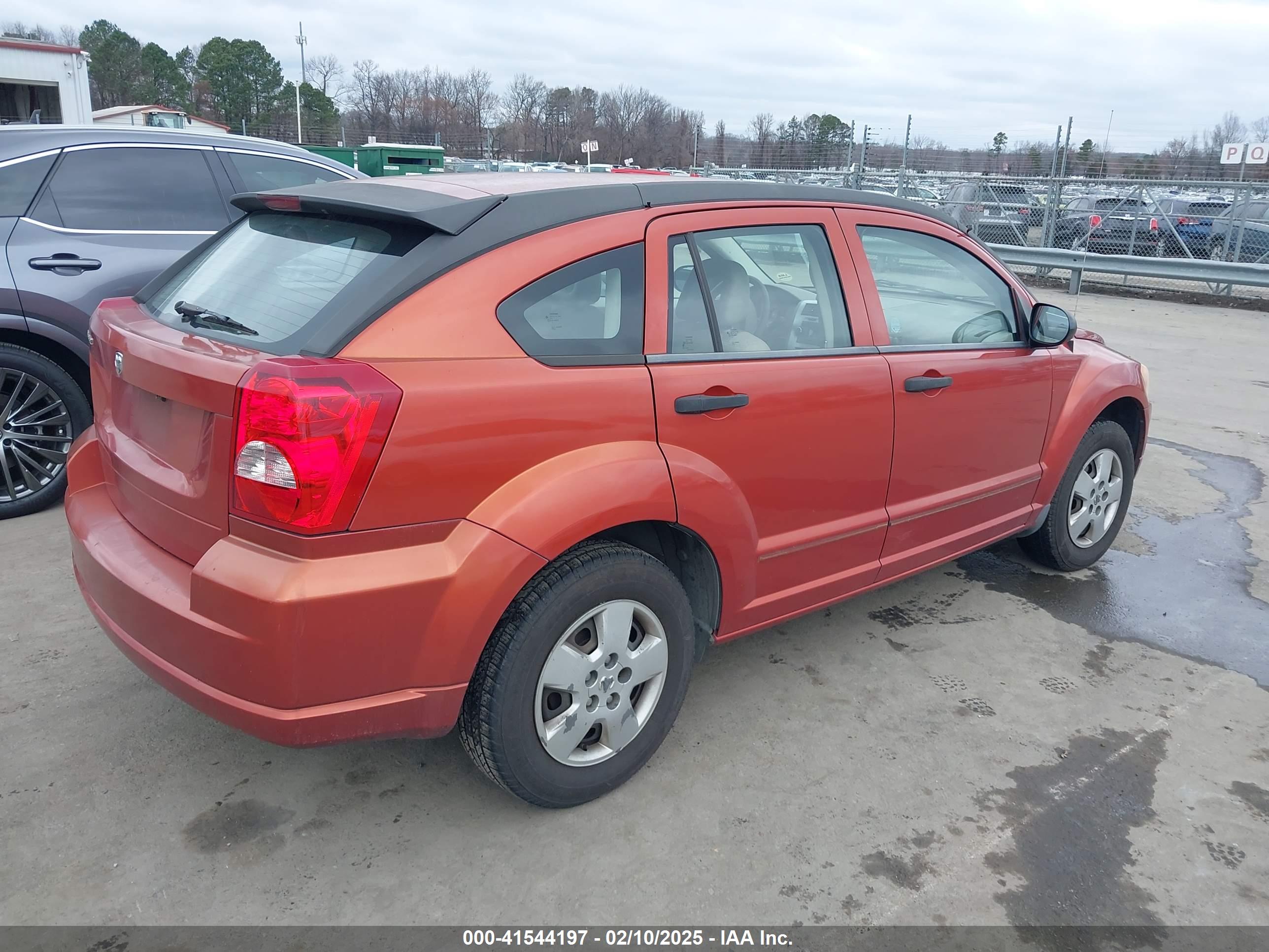 DODGE CALIBER image 4