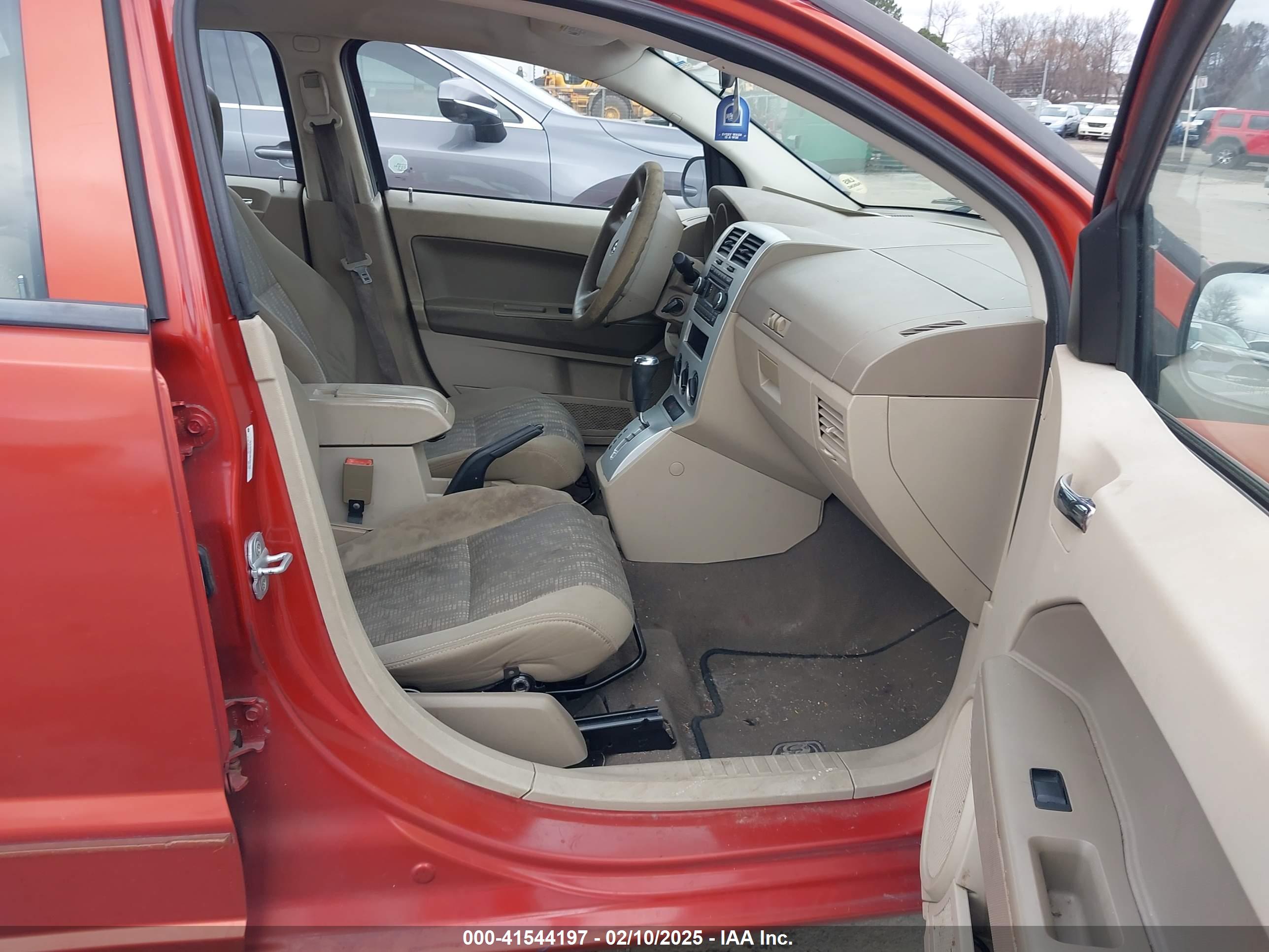 DODGE CALIBER image 5
