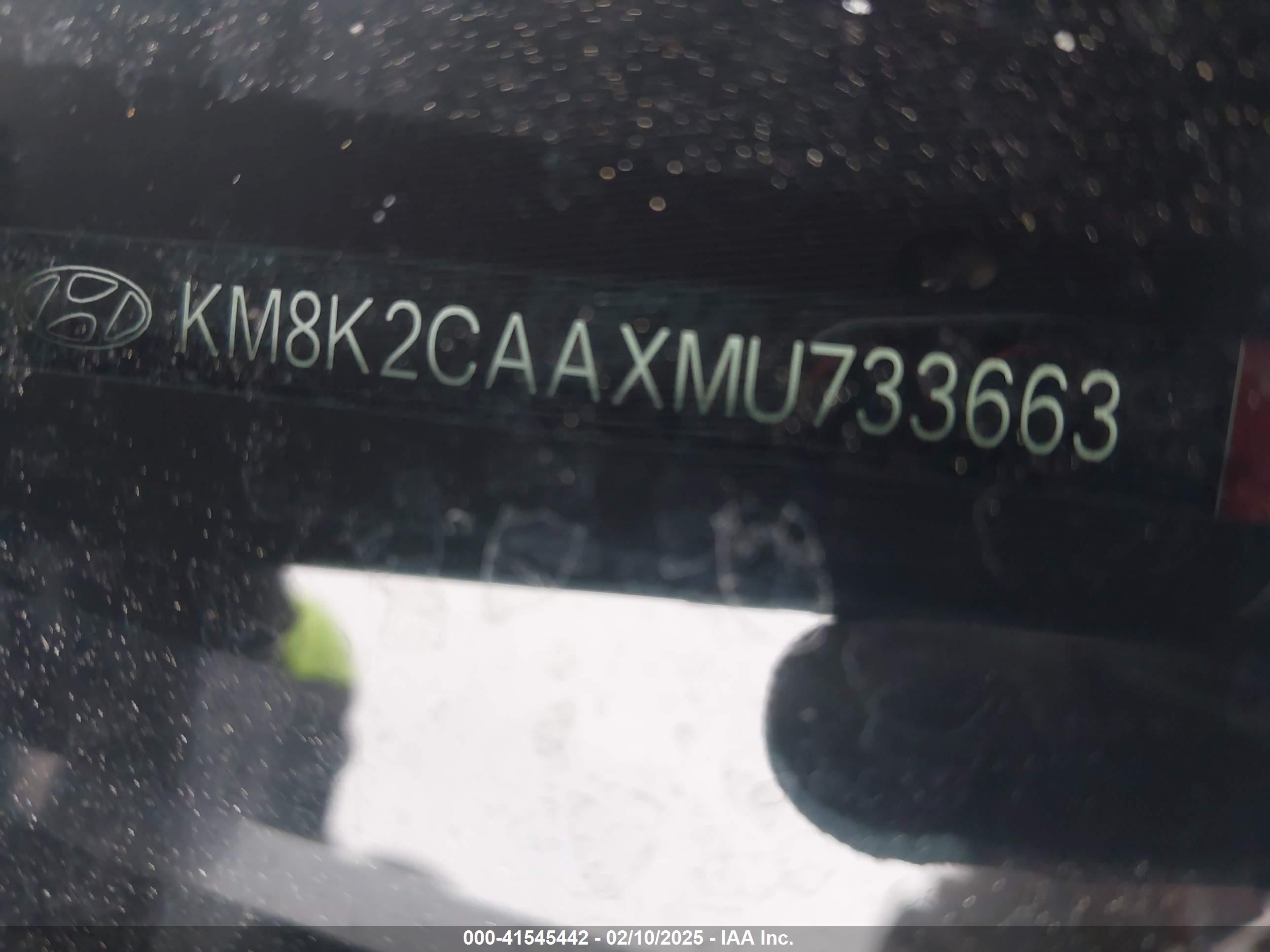 HYUNDAI KONA image 9