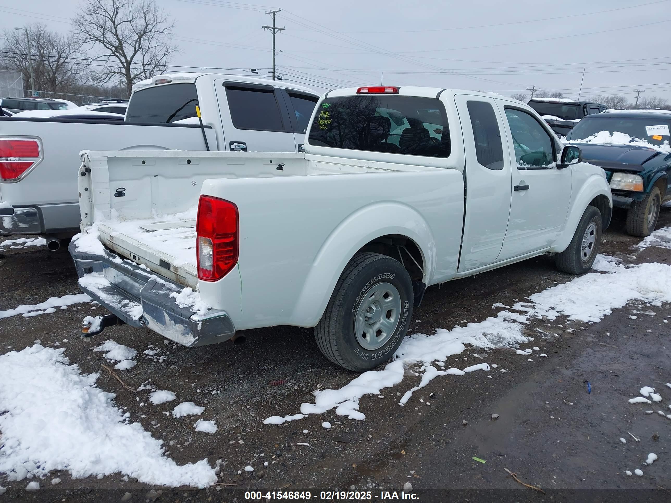NISSAN FRONTIER image 4