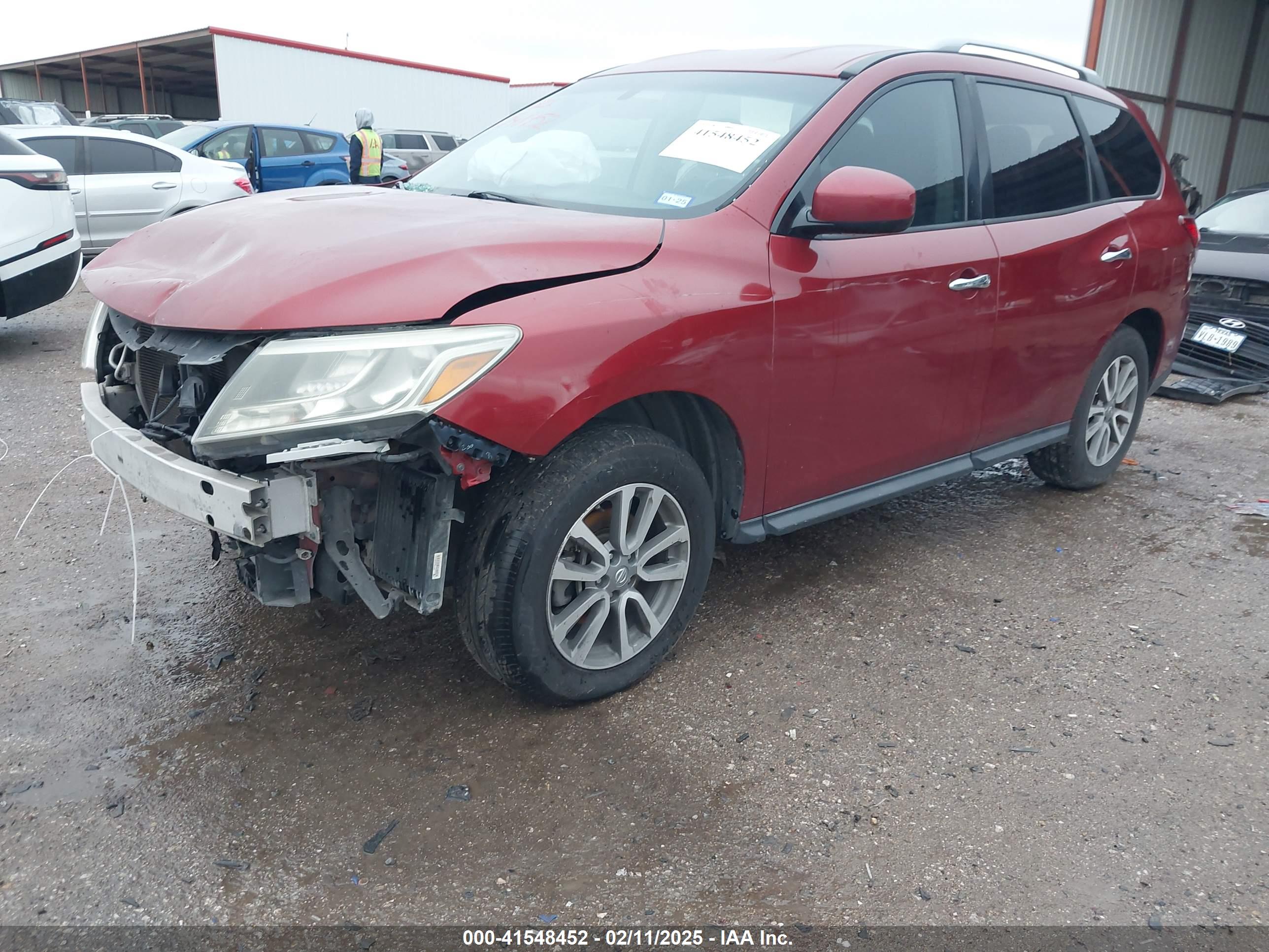NISSAN PATHFINDER image 2