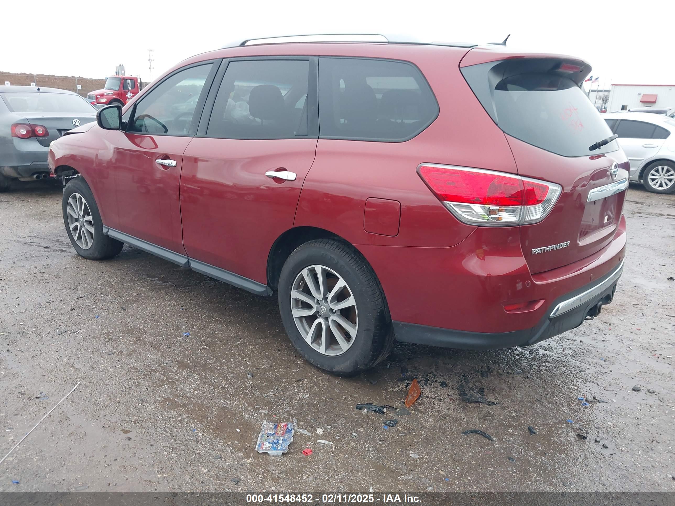 NISSAN PATHFINDER image 3