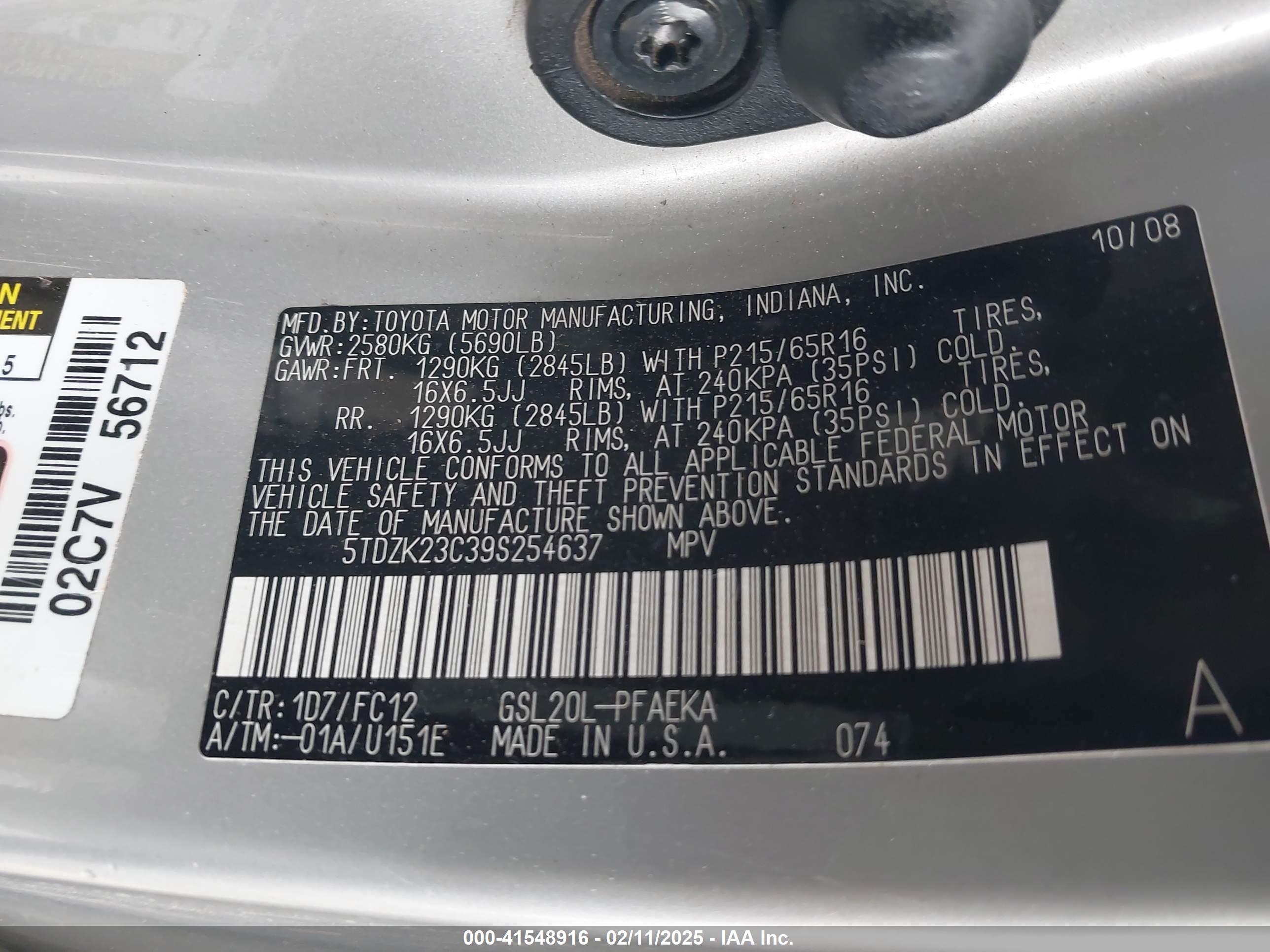 TOYOTA SIENNA image 9