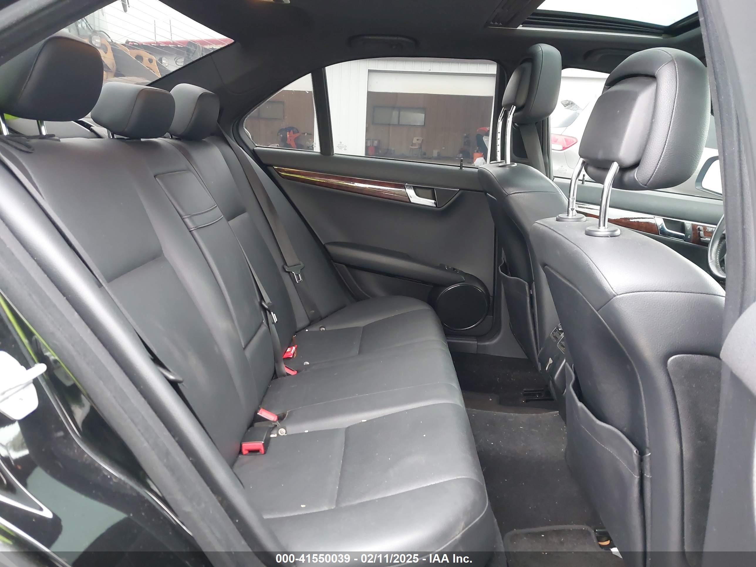 MERCEDES-BENZ C image 8