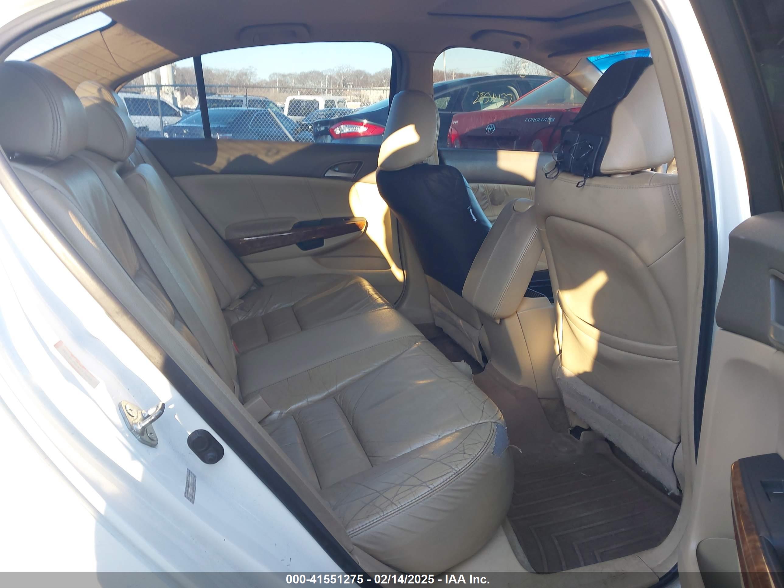HONDA ACCORD image 8