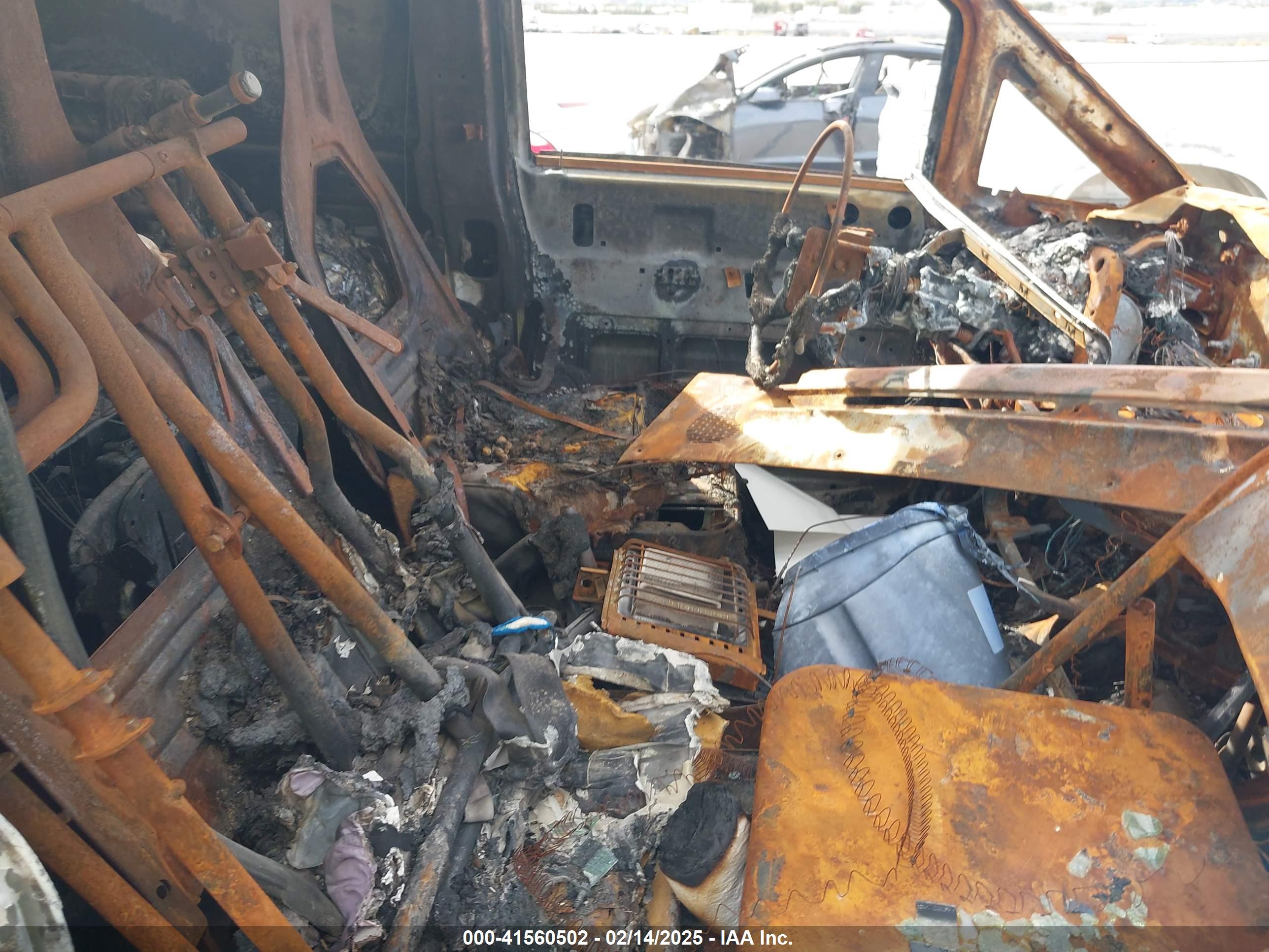 FORD AEROSTAR image 5