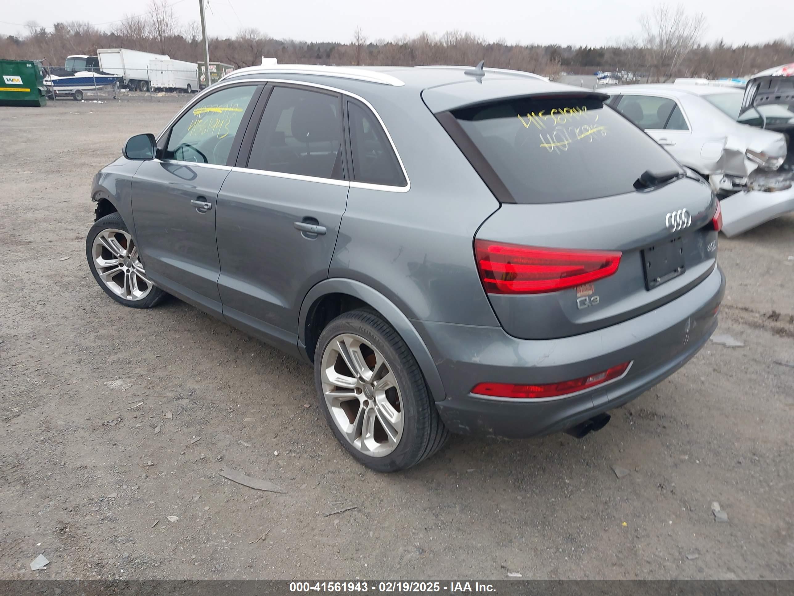 AUDI Q3 image 3