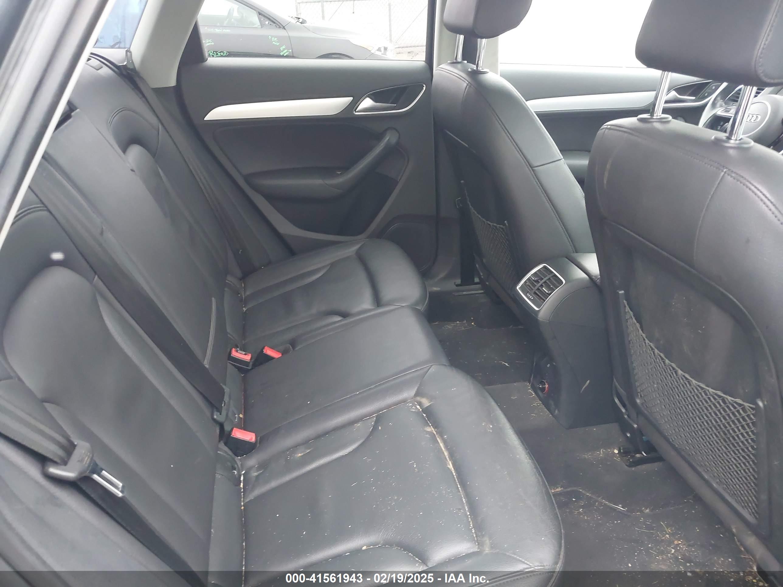 AUDI Q3 image 8