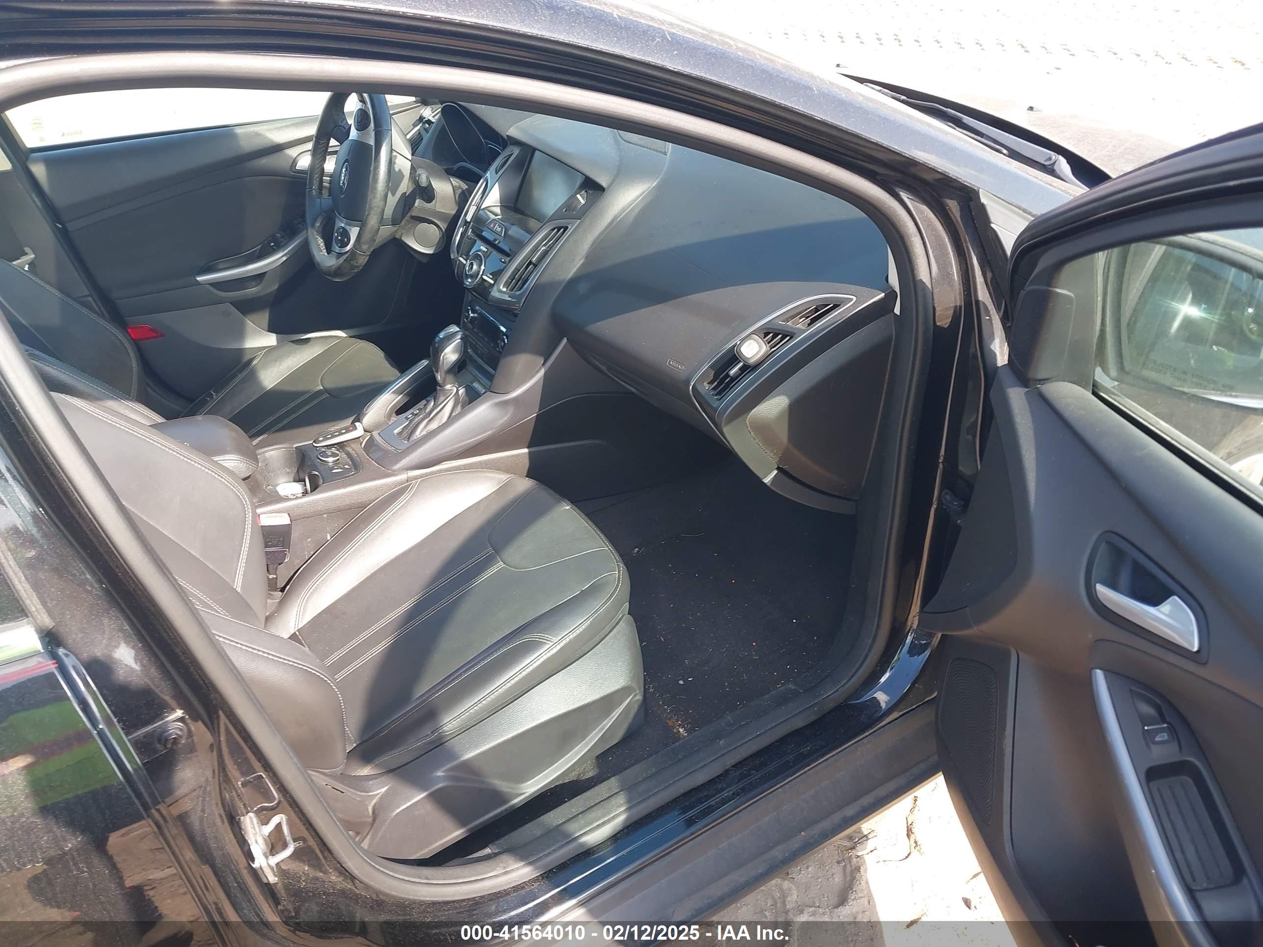FORD FOCUS image 5
