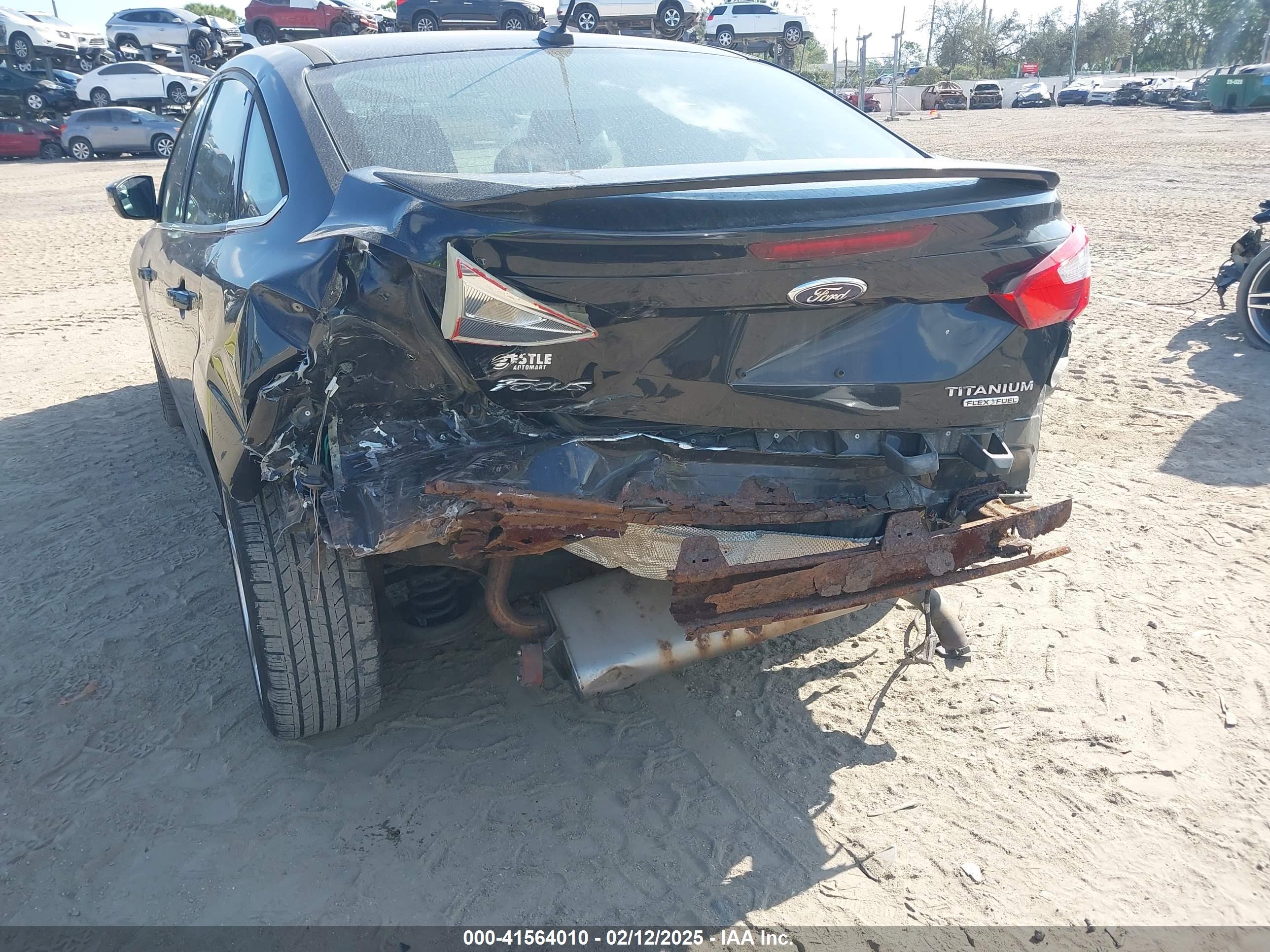 FORD FOCUS image 6