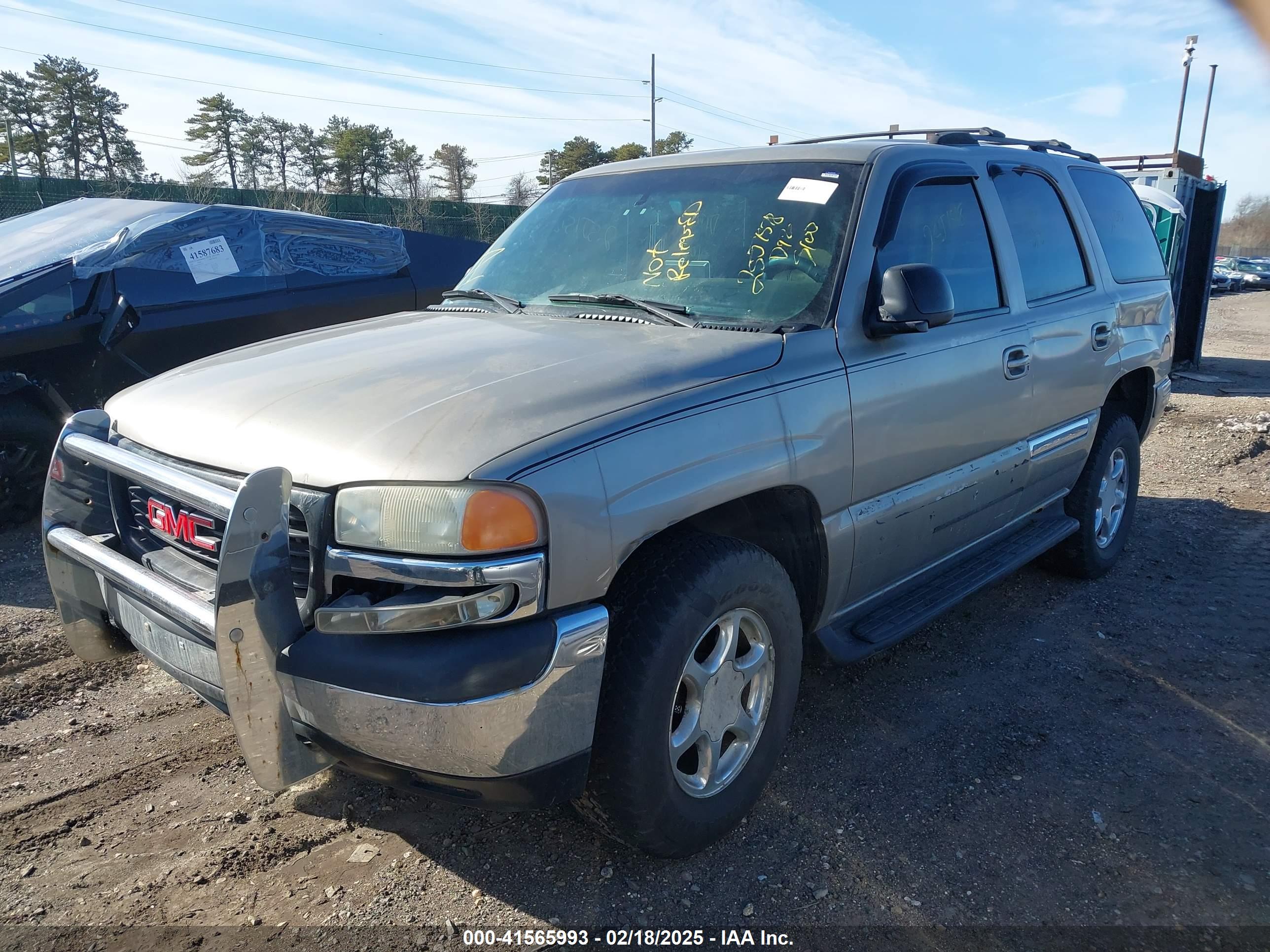 GMC YUKON image 2