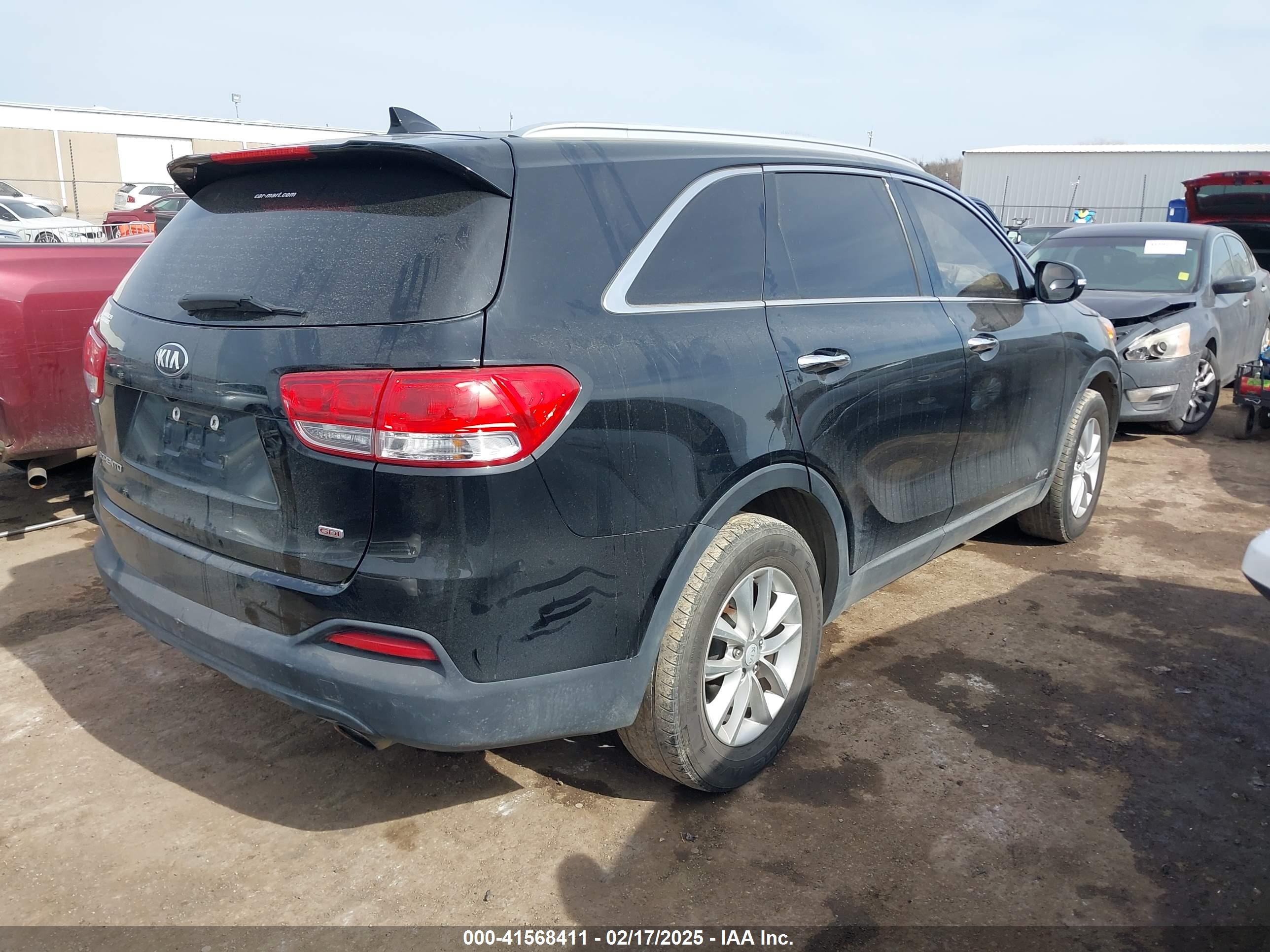 KIA SORENTO image 4