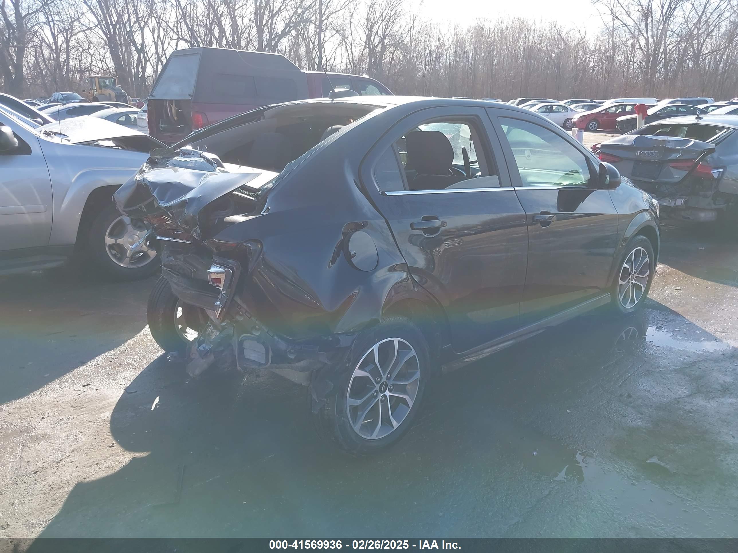CHEVROLET SONIC image 4