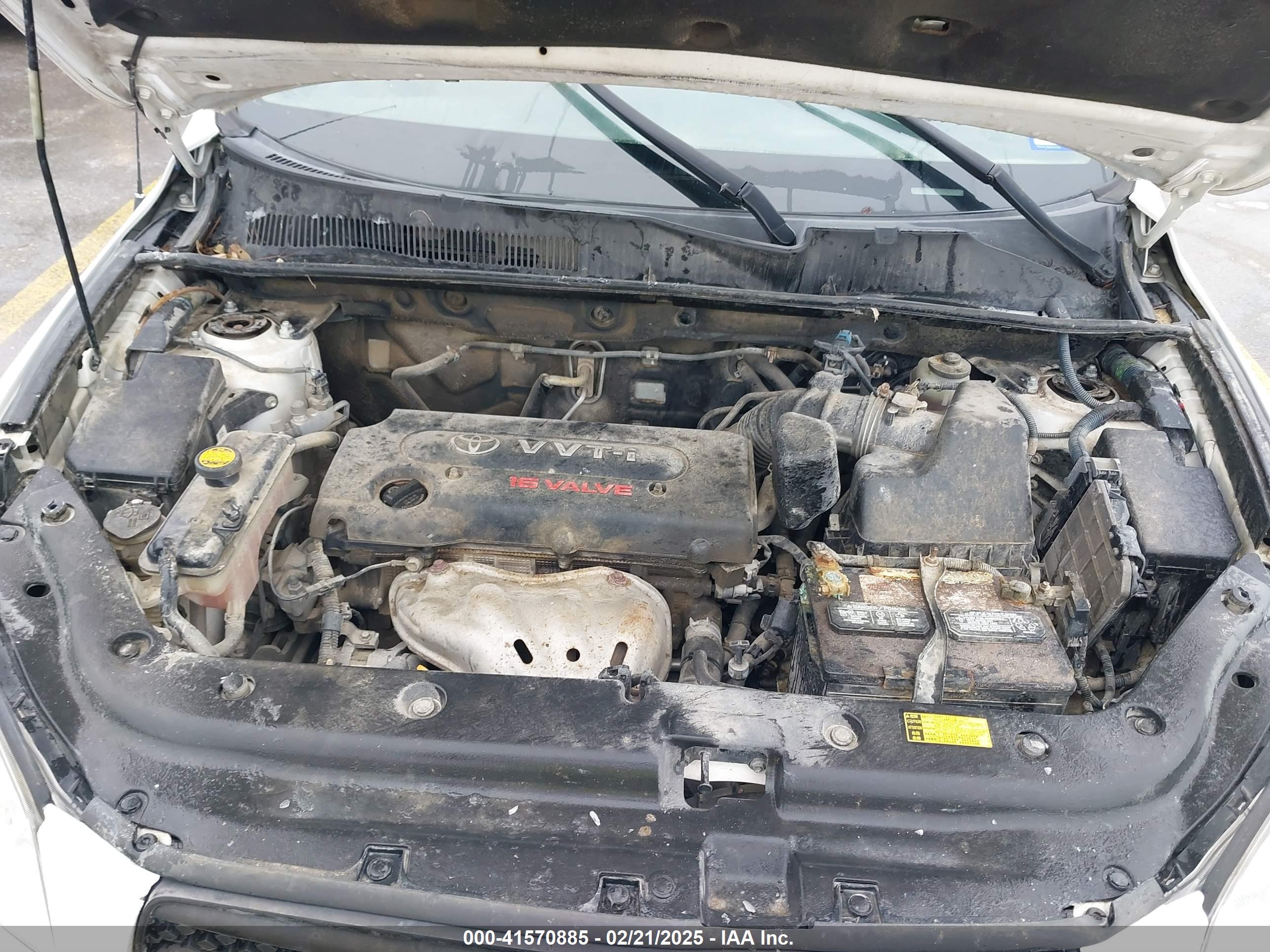 TOYOTA RAV4 image 10
