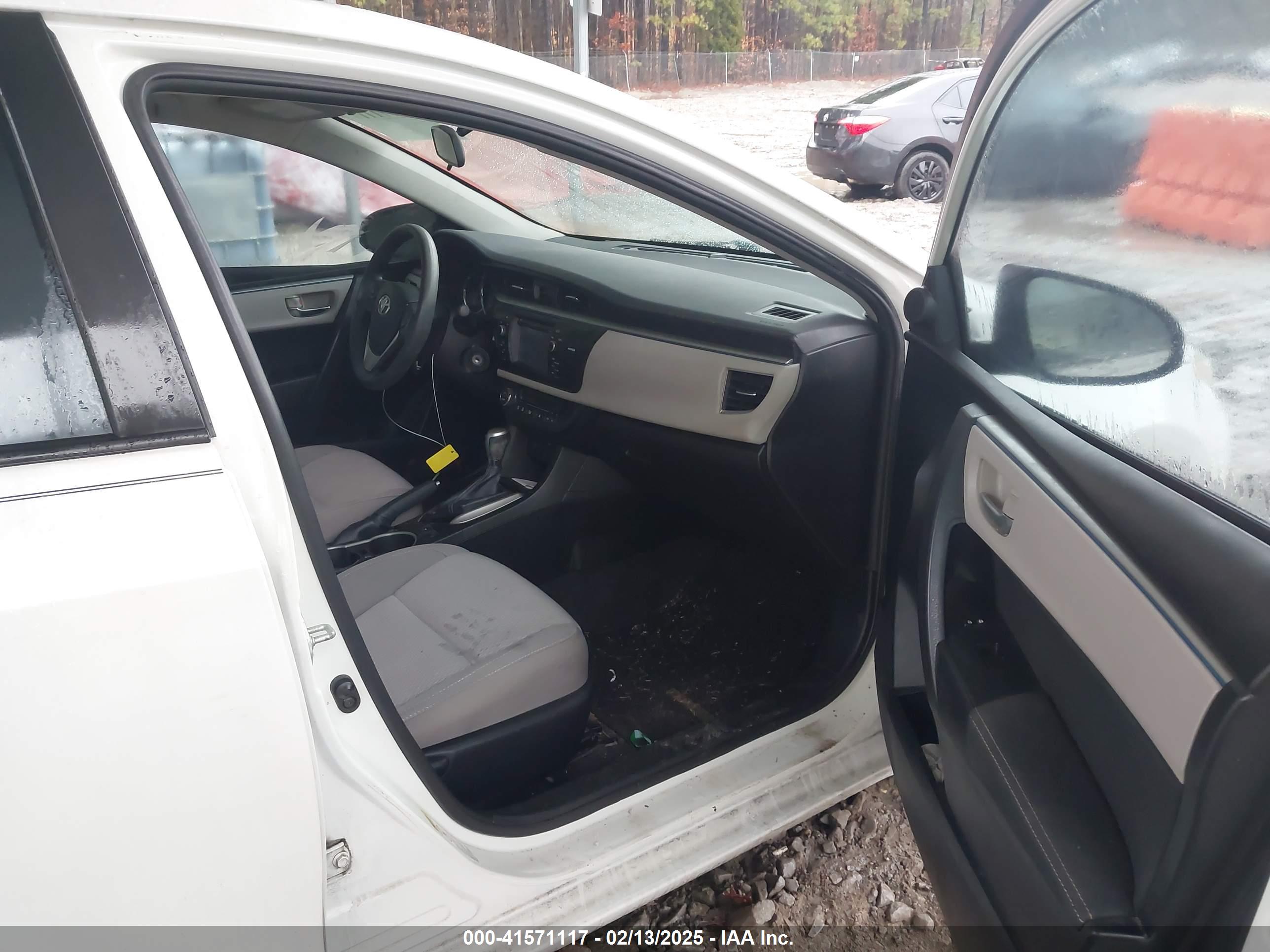 TOYOTA COROLLA image 5