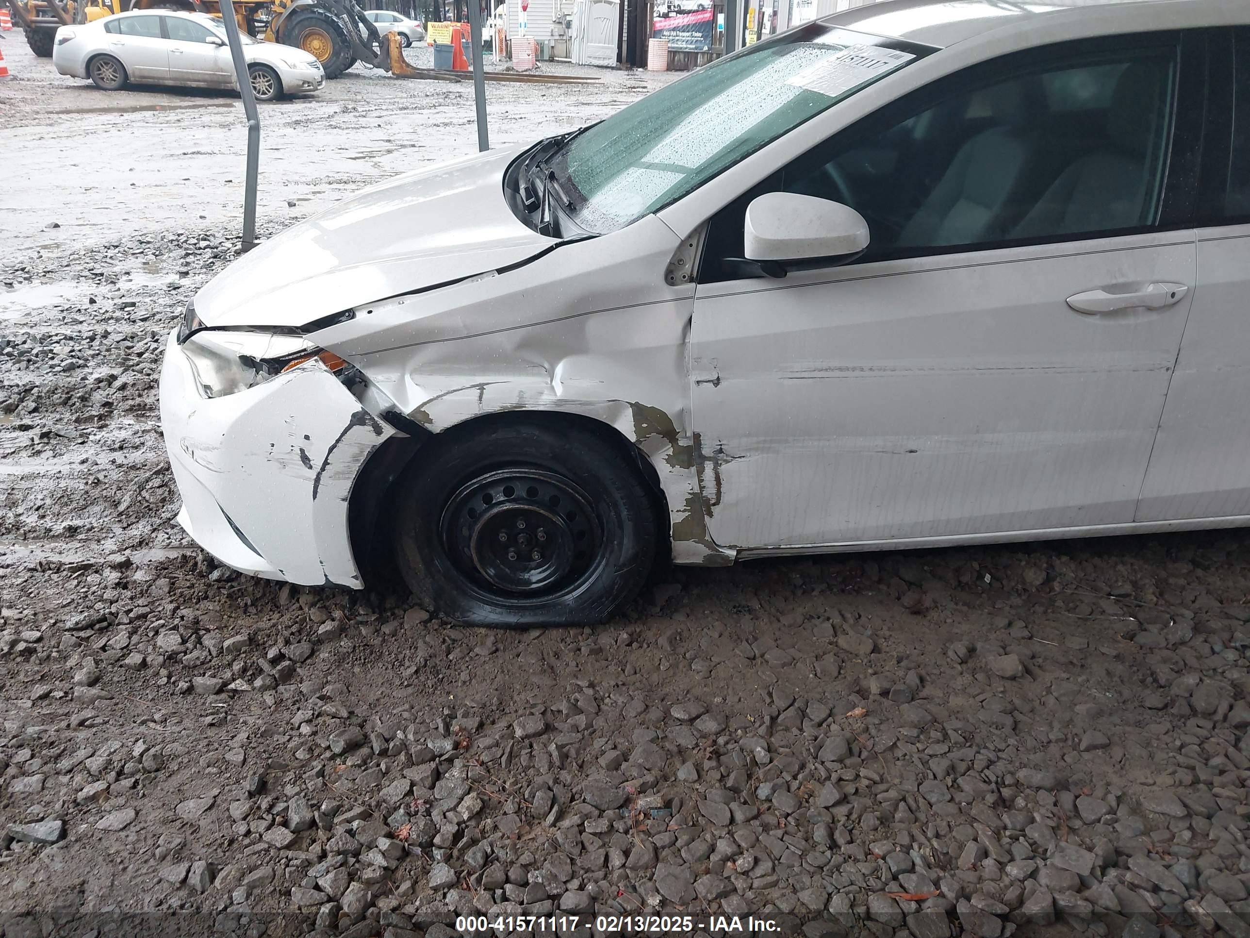 TOYOTA COROLLA image 6
