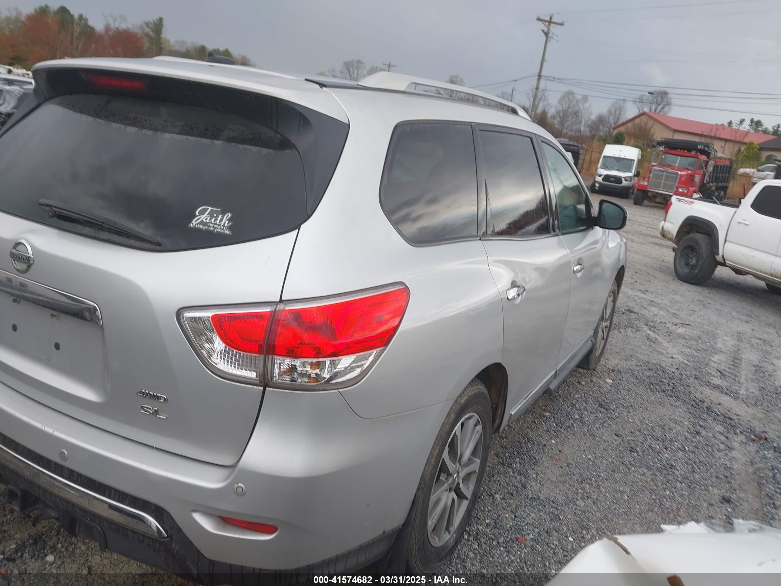 NISSAN PATHFINDER image 4