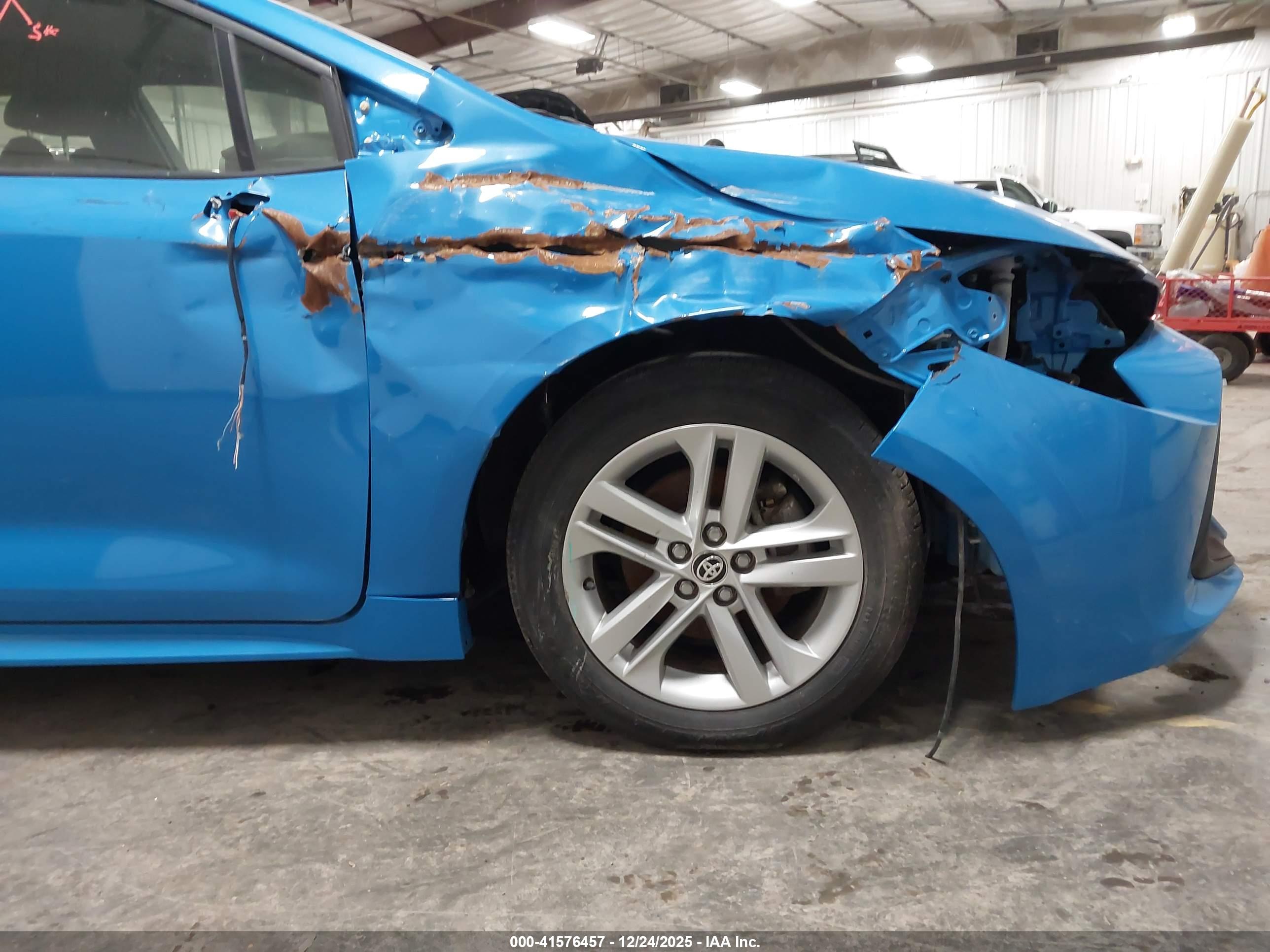 TOYOTA COROLLA image 6